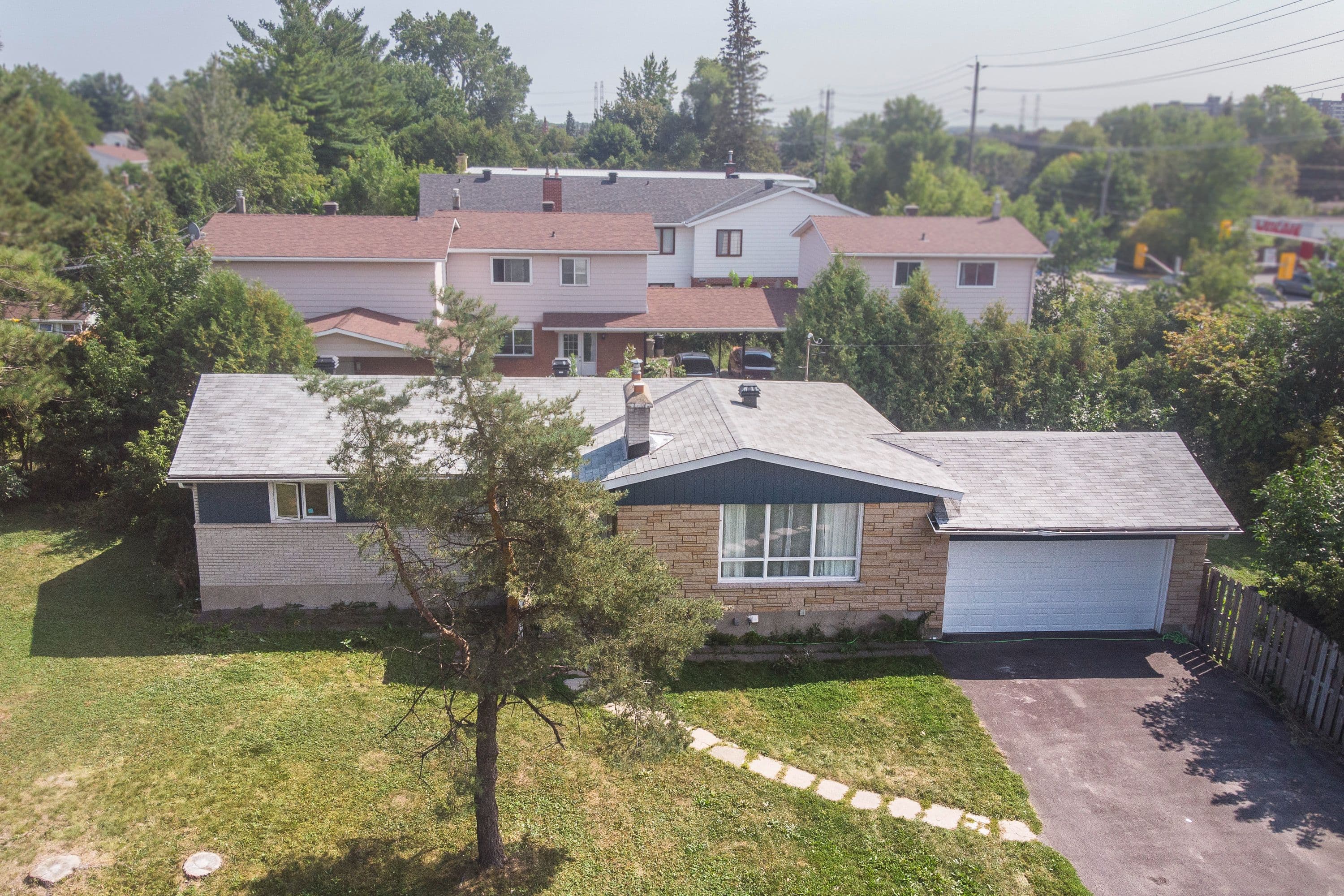 1152 Tawney Road, Elmvale Acres and Area, ON K1G 1B6