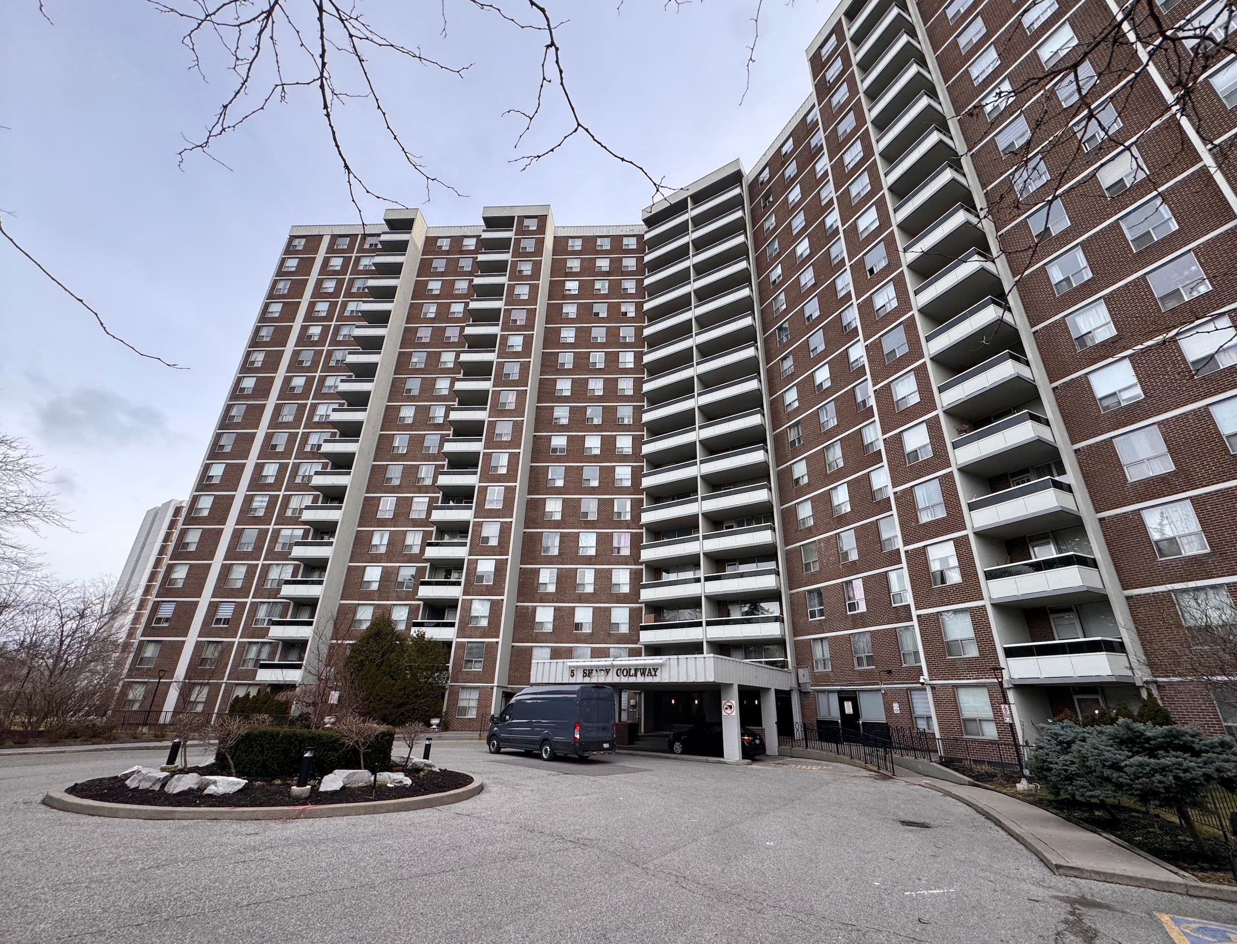 5 Shady Golfway Avenue 1201, Toronto C11, ON M3C 3A5