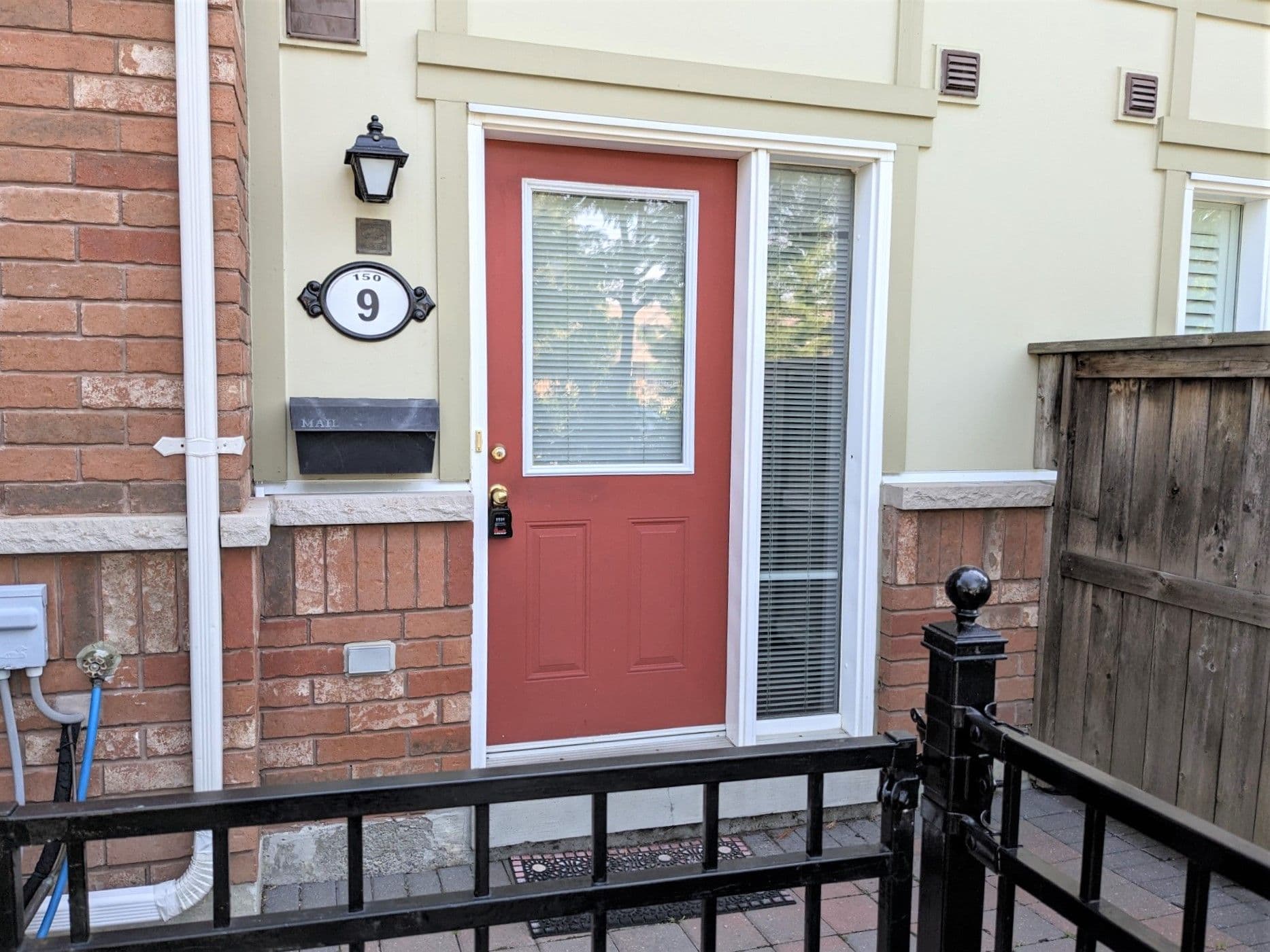 150 Chancery Road 9, Markham, ON L6E 0C1