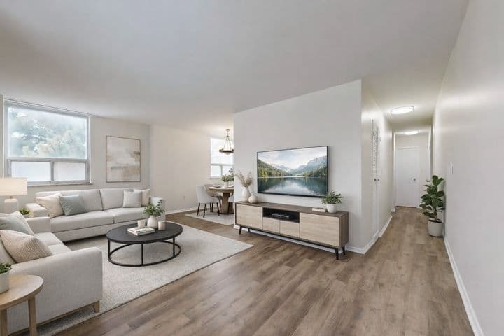 3311 Kingston Road 311, Toronto E08, ON M1M 1R1