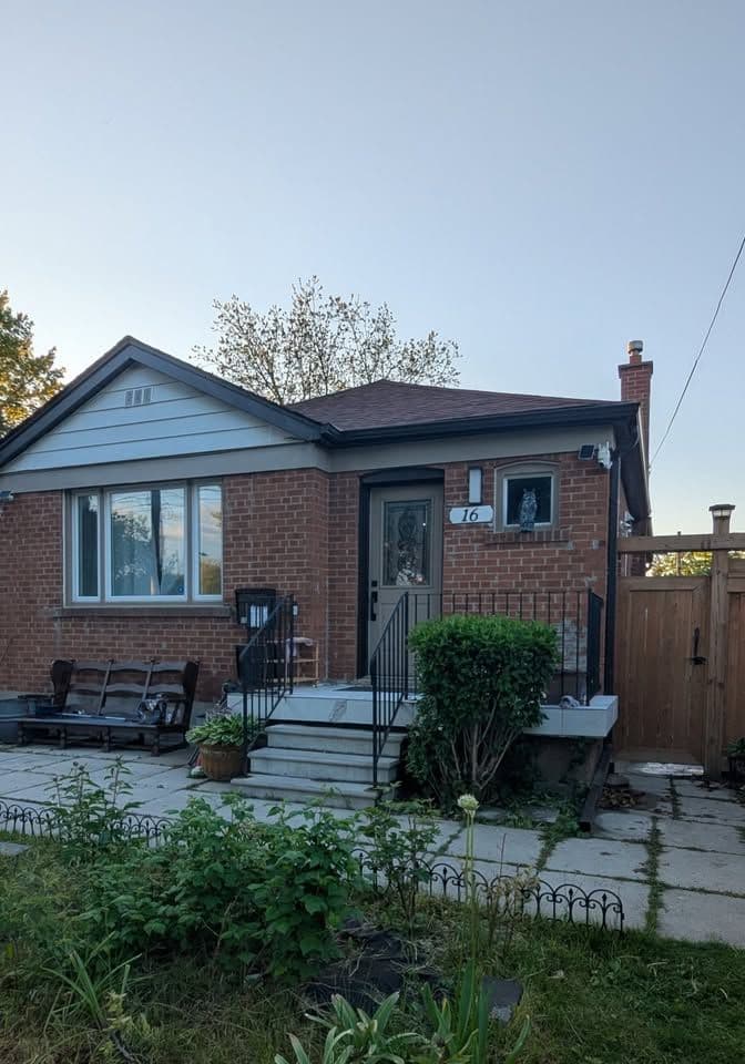 16 Melody Road #Main, Toronto W05, ON M9M 1C7