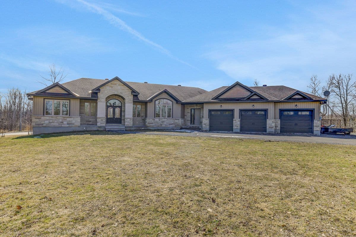 8660 Flewellyn Road, Stittsville - Munster - Richmond, ON K0A 1B0