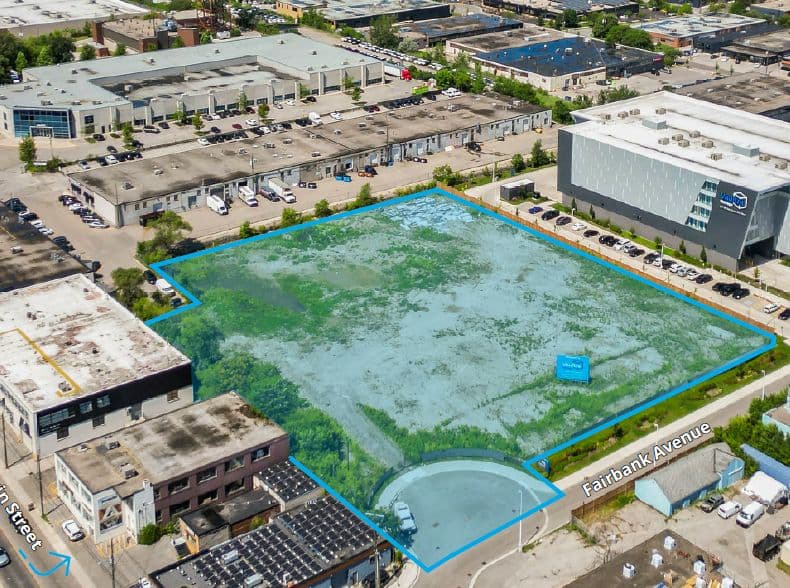 180 Fairbank Avenue, Toronto W04, ON M5R 2J1