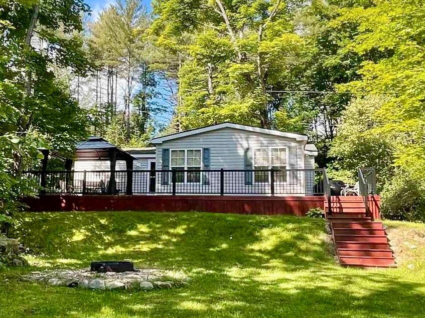 439 Springwater Crescent, Bracebridge, ON P1L 1W9