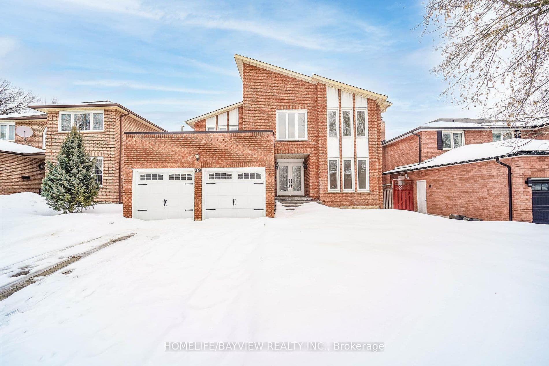 39 Shaftsbury(Main FL) Avenue, Richmond Hill, ON L4C 9K3