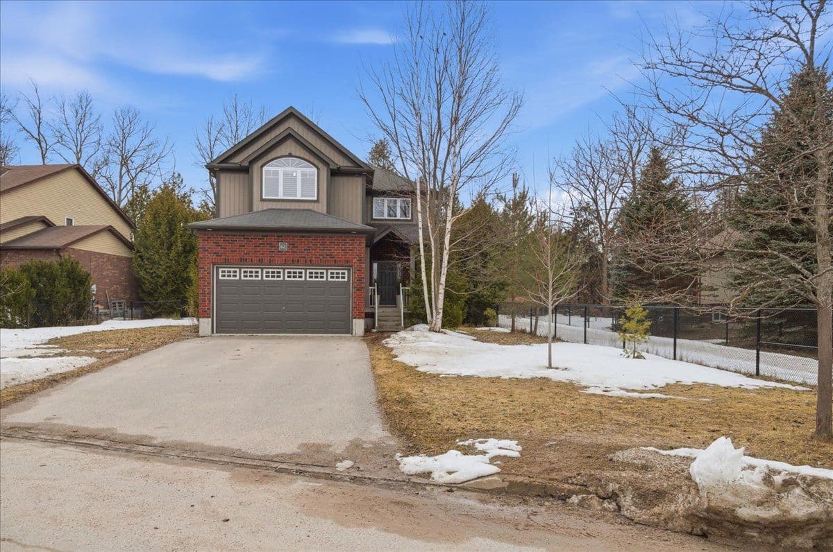 62 Williams Street, Collingwood, ON L9Y 0C4