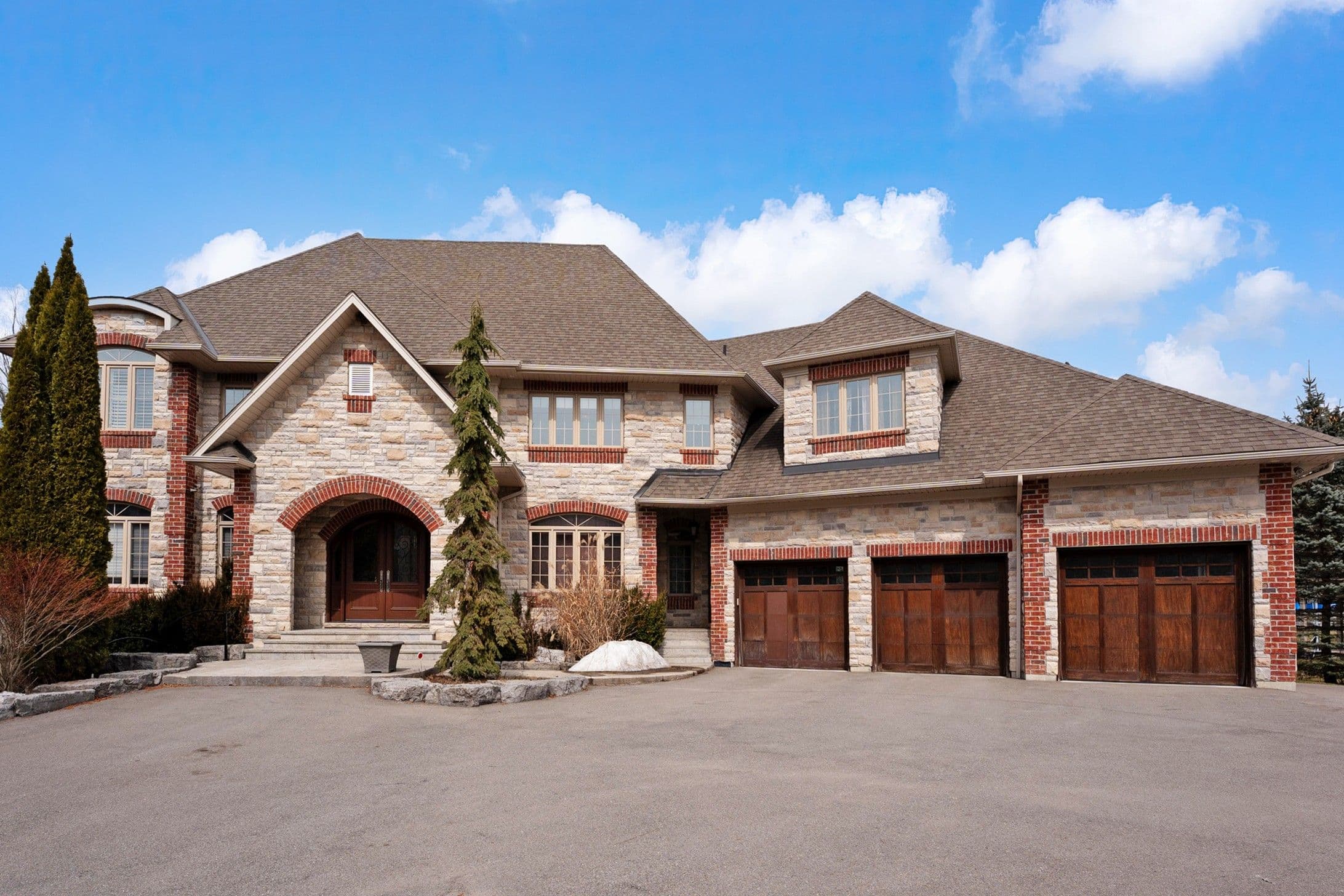 206 Churchill Avenue, King, ON L7B 0G9