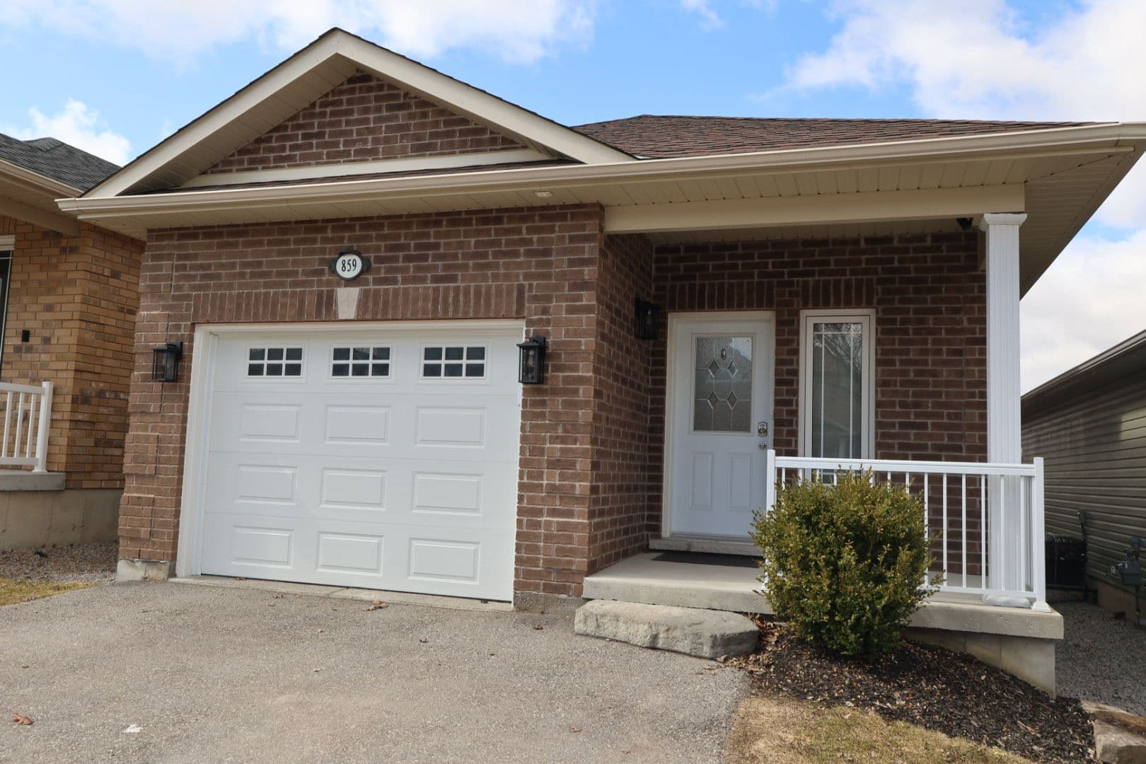 859 Emery Way, Peterborough, ON K9J 0H7