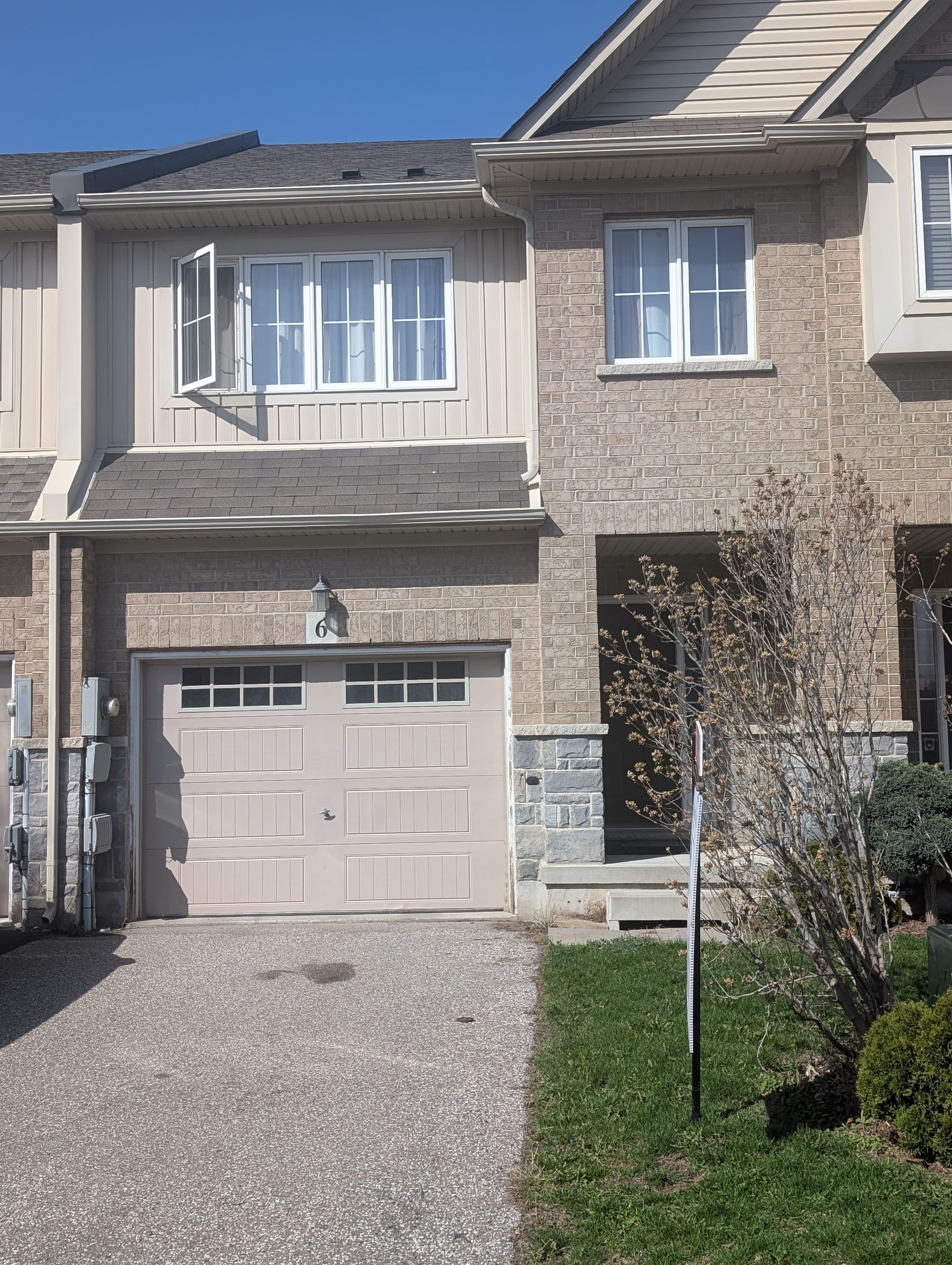 170 Palace Beach Trail 6, Hamilton, ON L8E 0H2