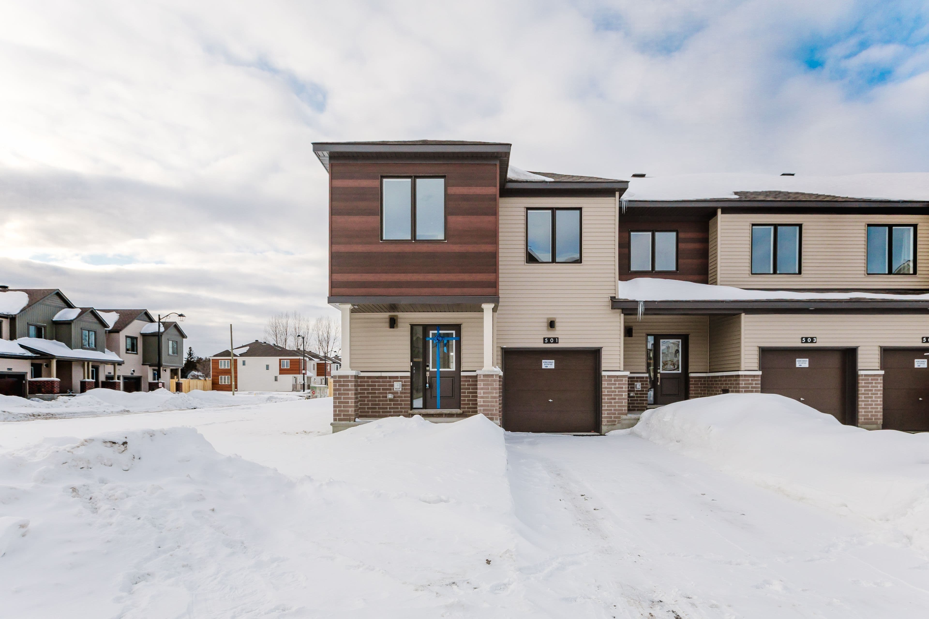 501 Galanthus Walk, Kanata, ON K2W 0N1