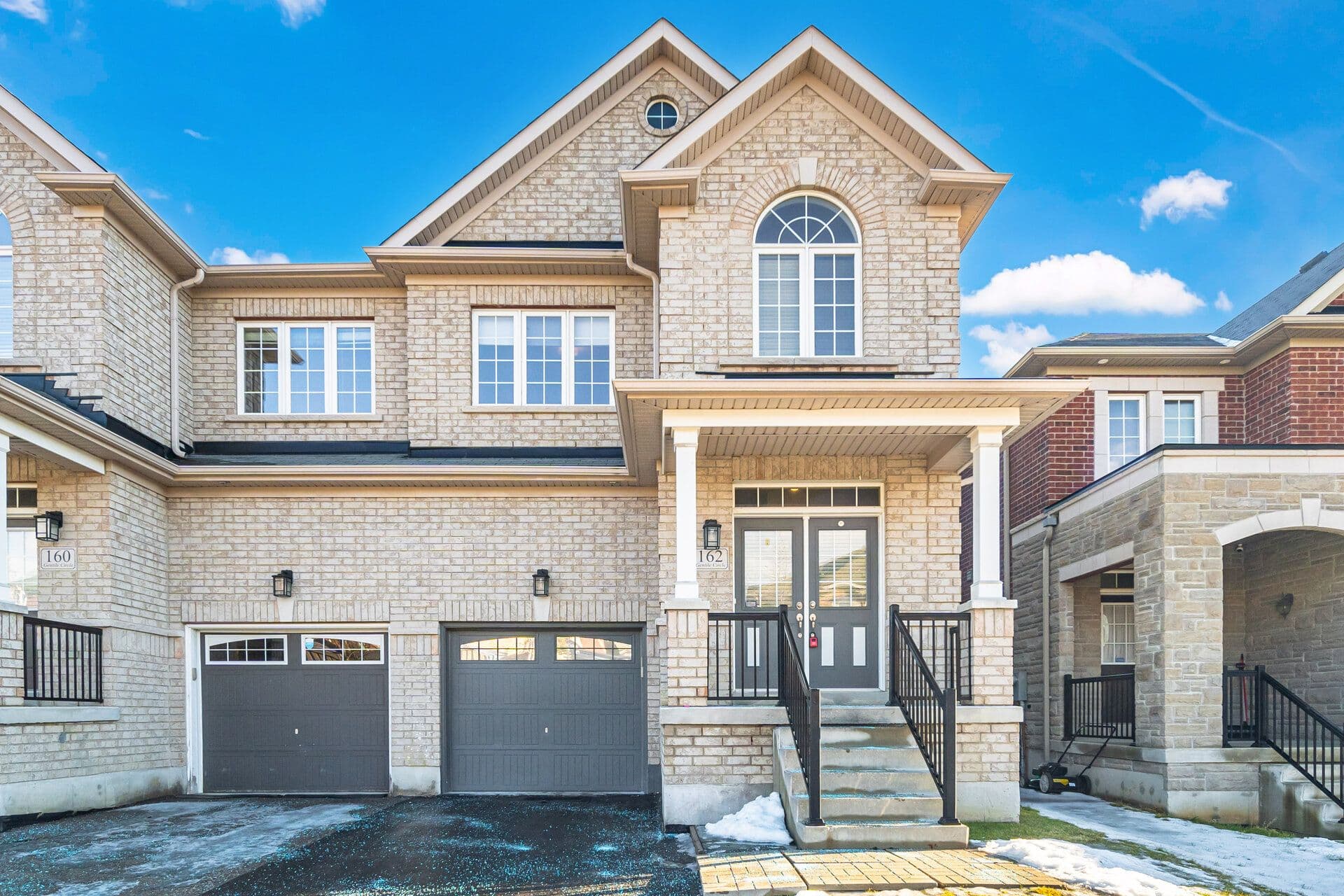 162 Gentile Circle, Vaughan, ON L4H 1G4