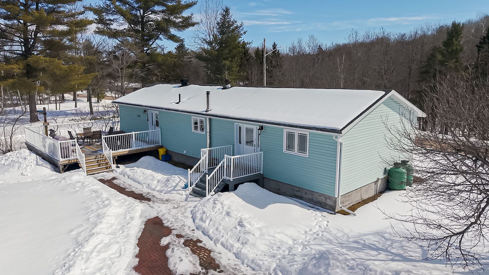 1718 Black Bay Road, Petawawa, ON K8H 2W8