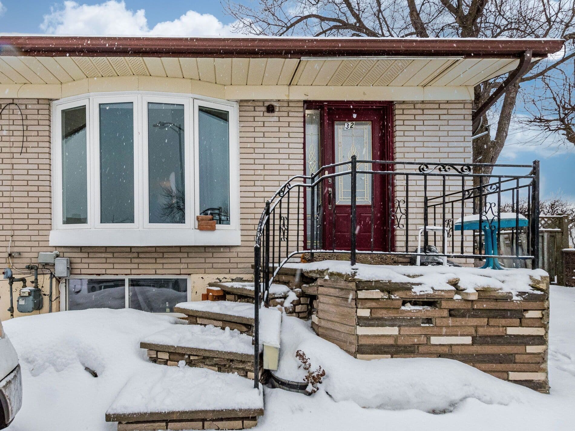 32 Sharon Court, Brampton, ON L6W 3B7