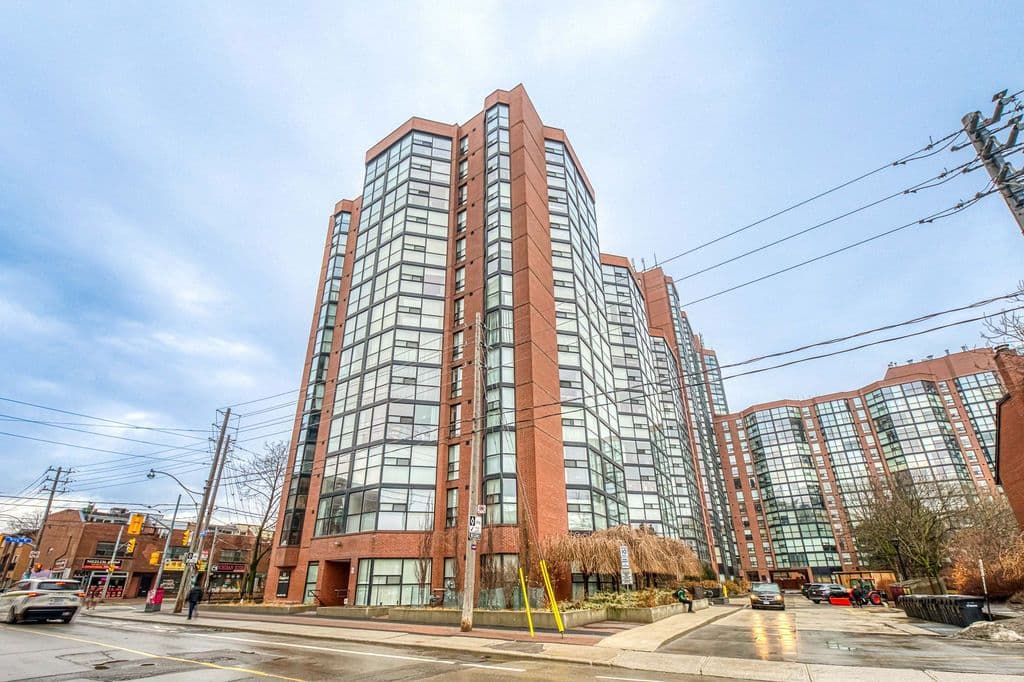 725 King Street W 1201, Toronto C01, ON M5V 2W9