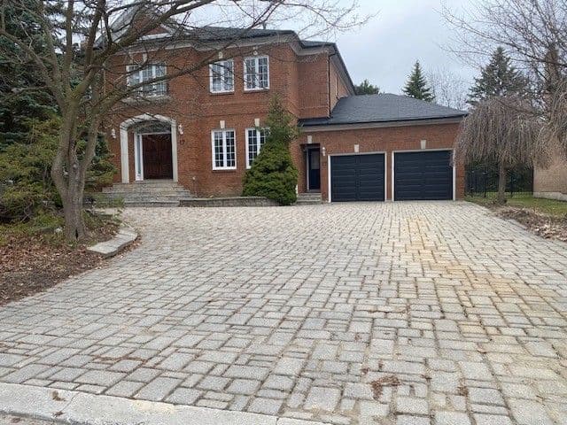 17 Dunloe Road, Richmond Hill, ON L4B 2H6