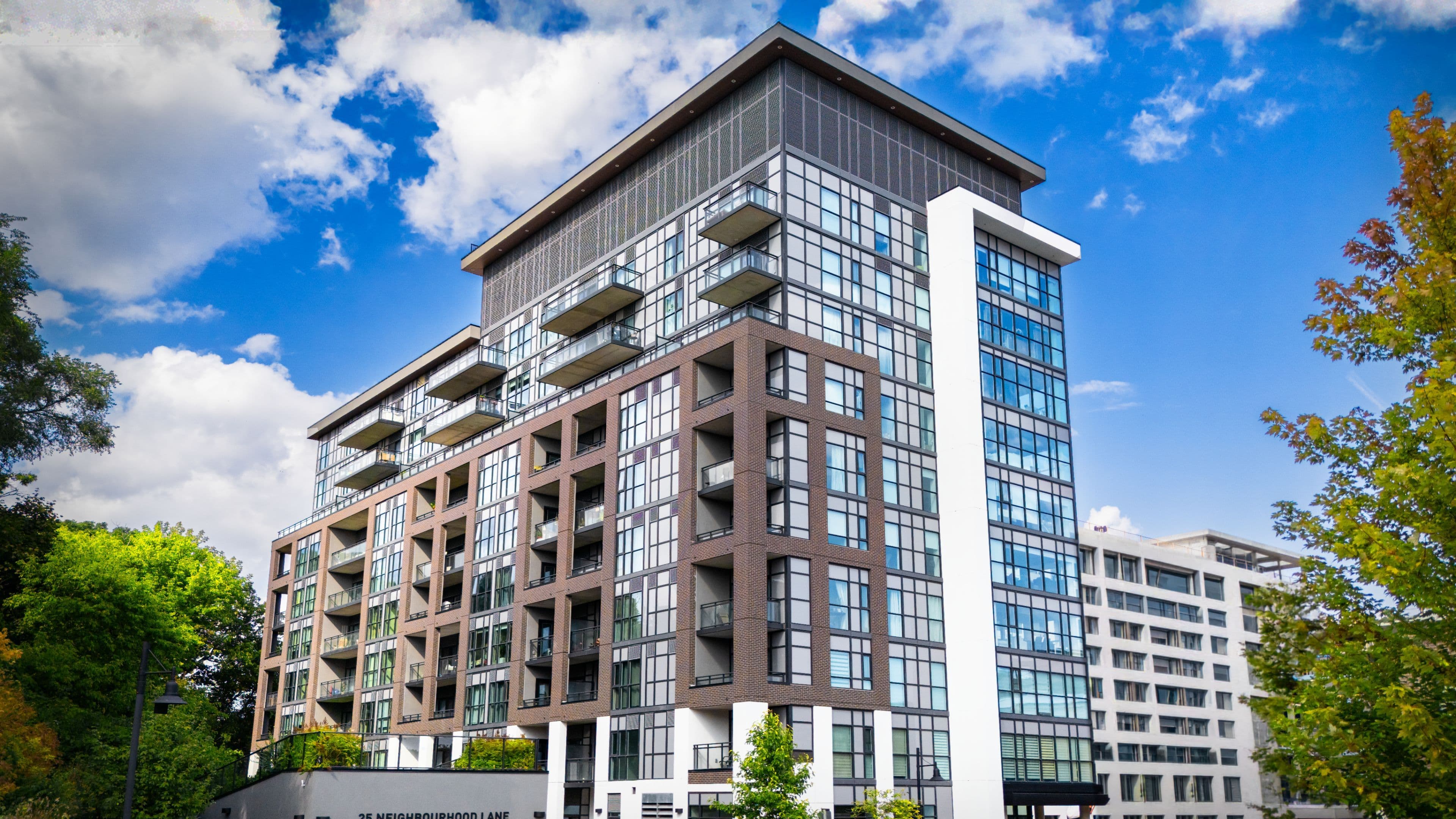 25 Neighbourhood Lane 507, Toronto W07, ON M8Y 0C4