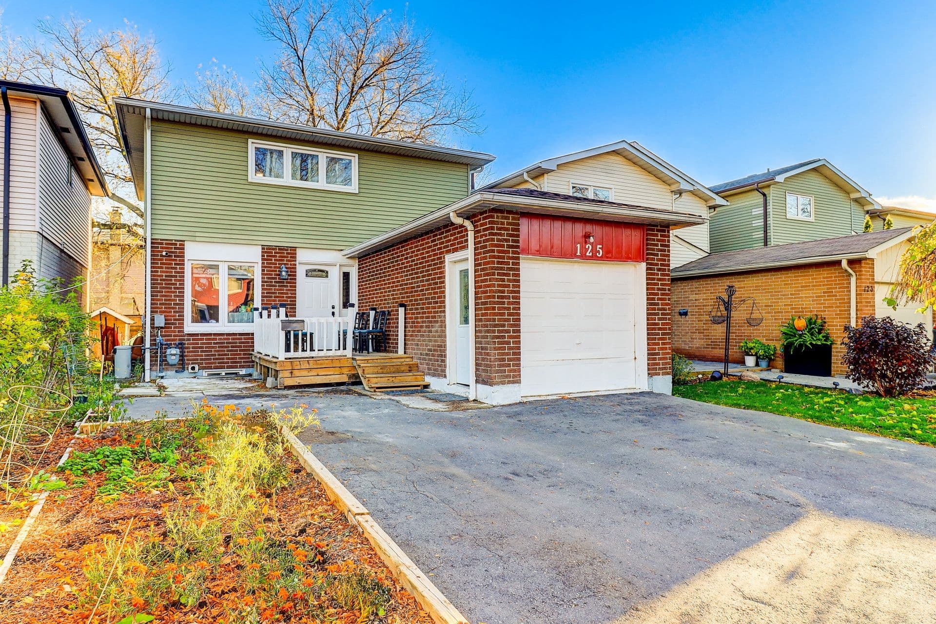 125 Littleleaf Drive, Toronto E11, ON M1B 1Y7