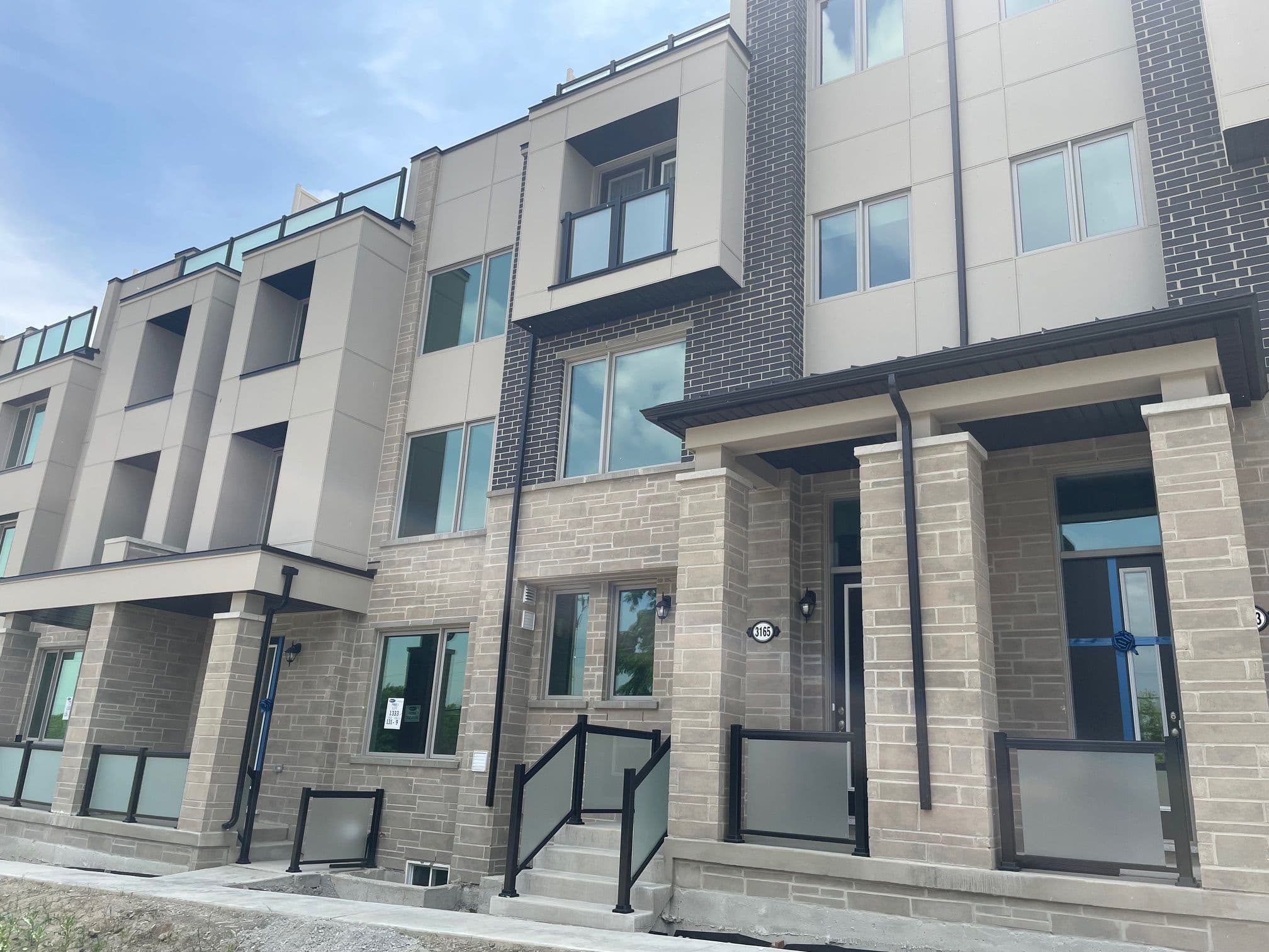 3165 Elgin Mills Road E, Markham, ON L6C 3L2