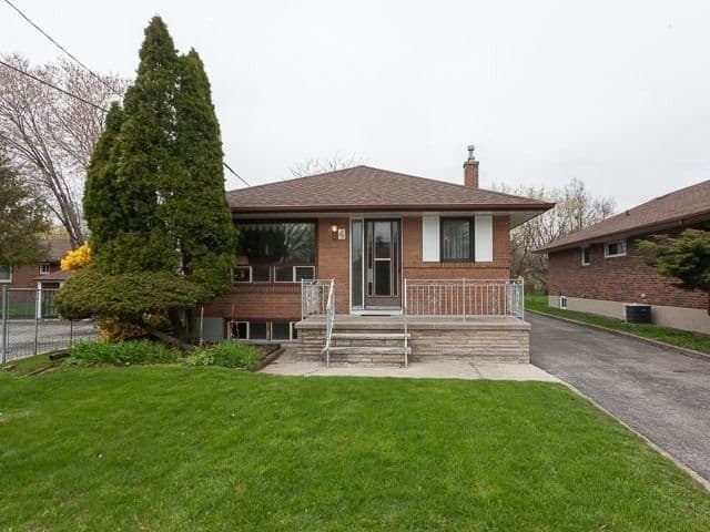 4 Randane Drive Bsmt, Toronto E04, ON M1R 4L2