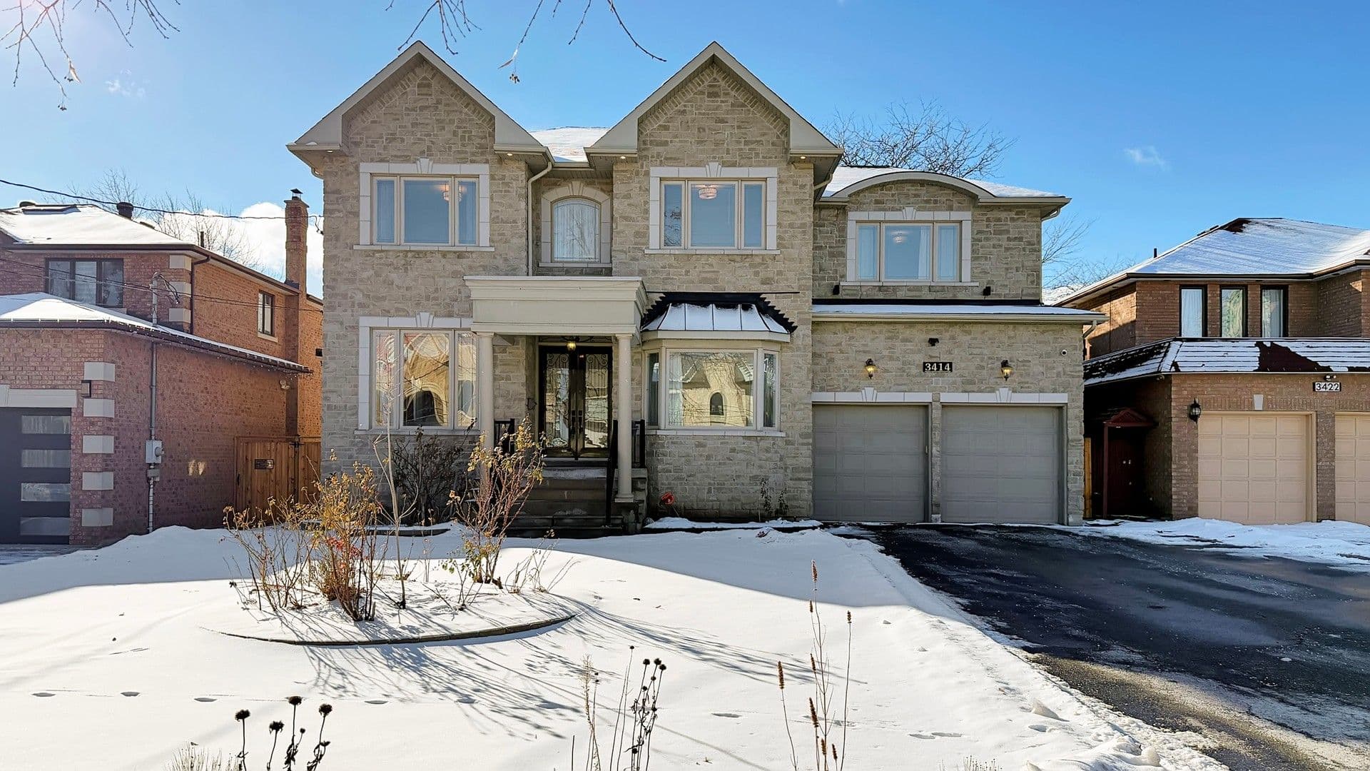 3414 Joan Drive, Mississauga, ON L5B 1T5