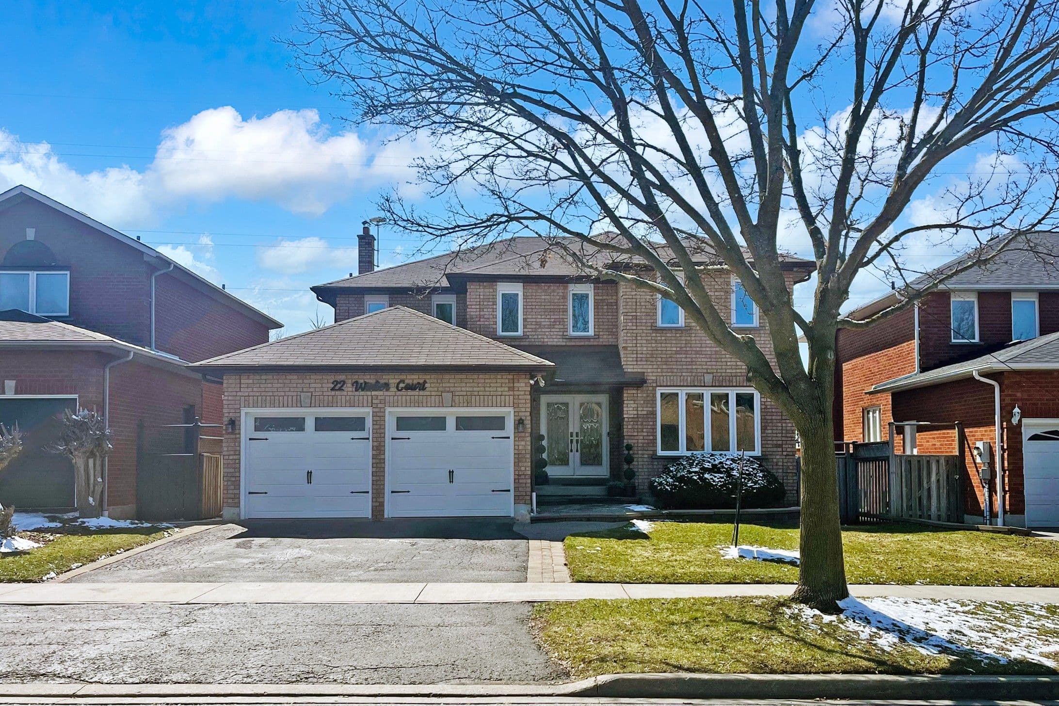 22 Winter Court, Whitby, ON L1N 8Y2