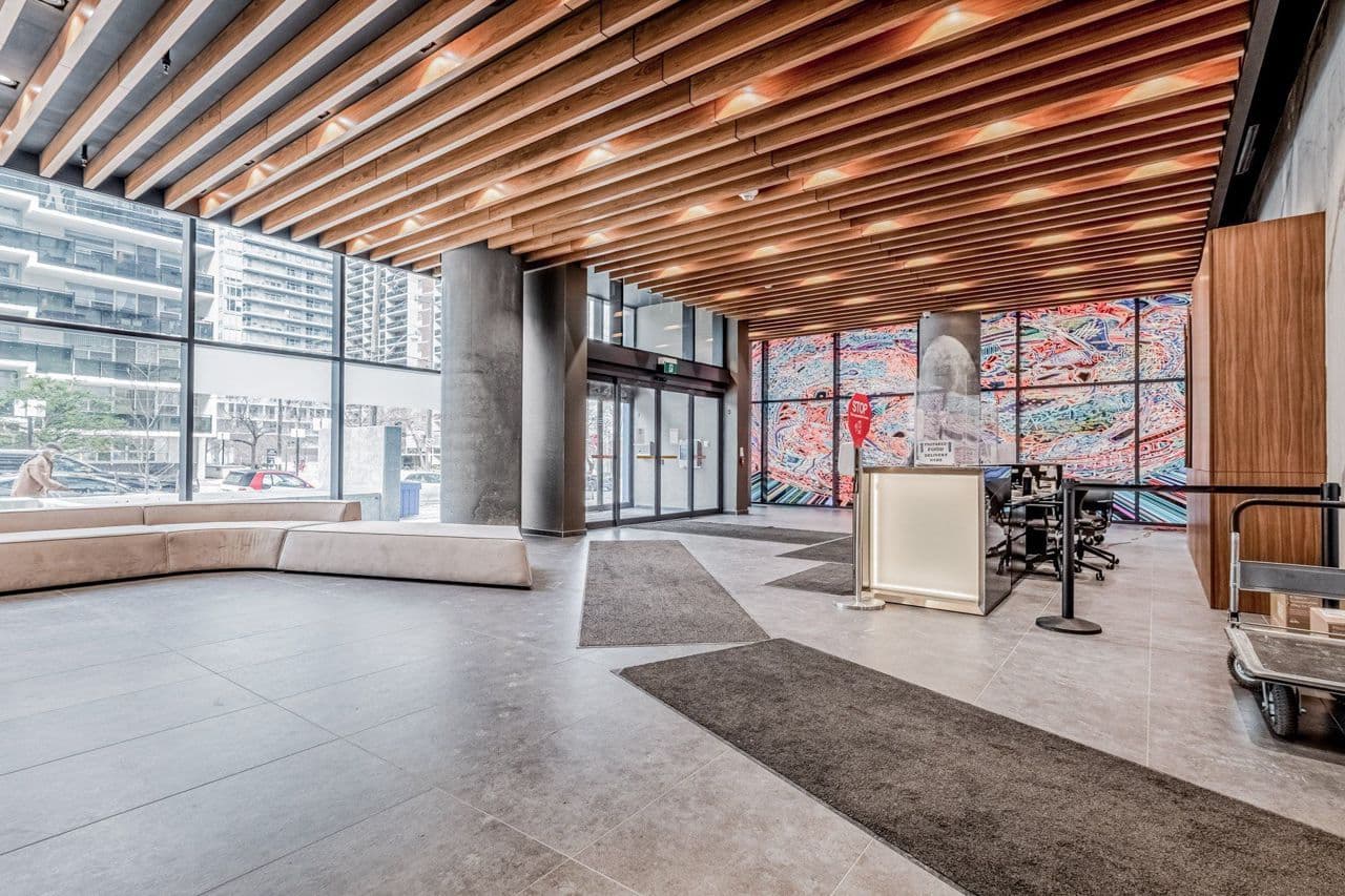 161 Roehampton Avenue 507, Toronto C10, ON M4P 1P9