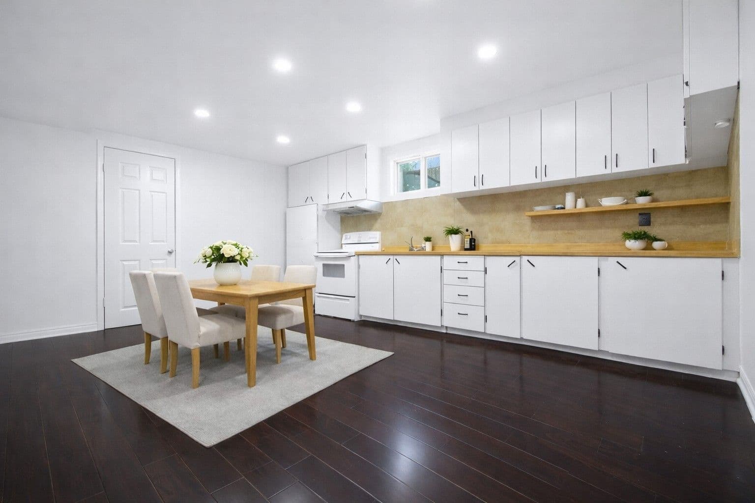 68 Rosehill Boulevard BSMT, Oshawa, ON L1J 5G7