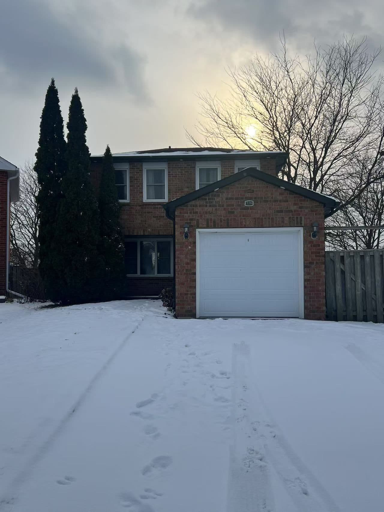 516 Alder Court, Pickering, ON L1V 4T1