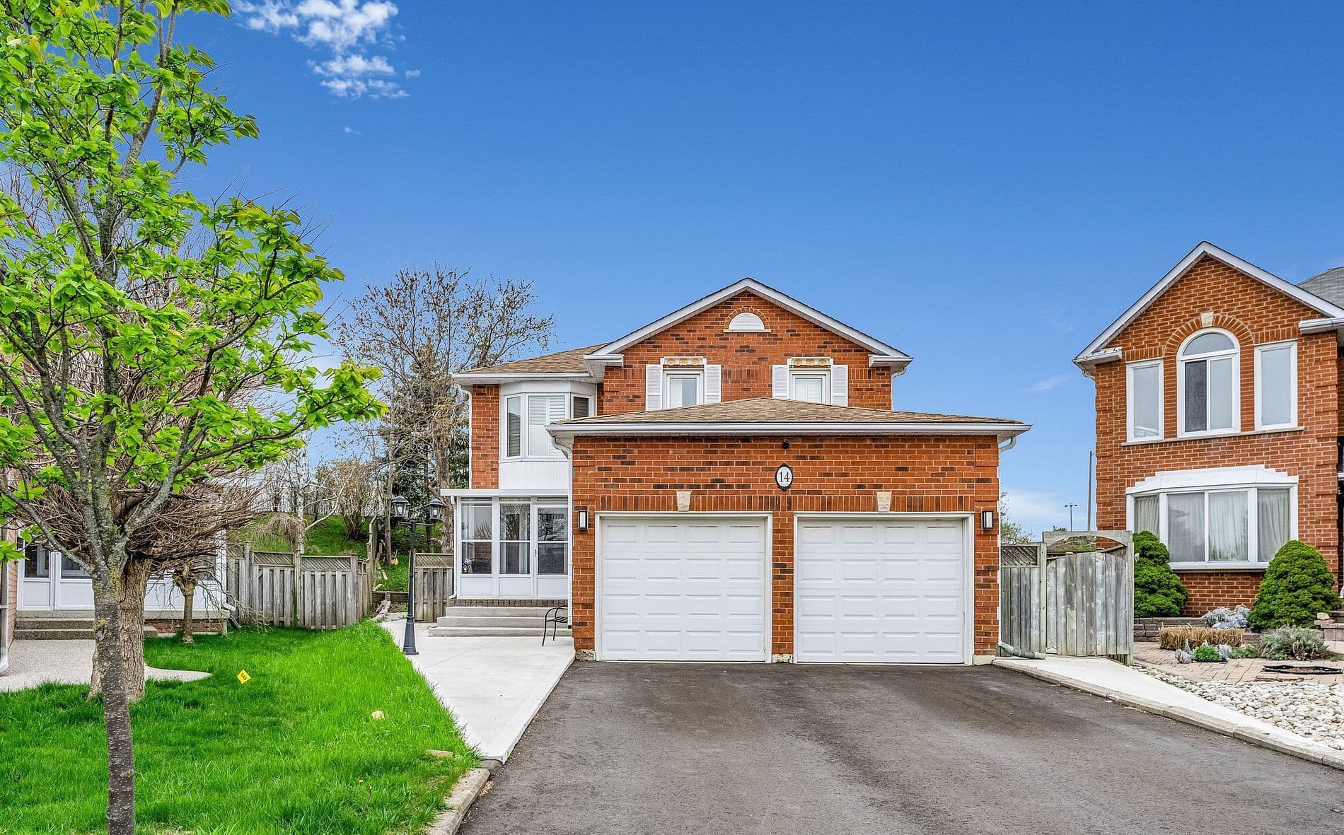 14 Large Court, Brampton, ON L6S 5V2