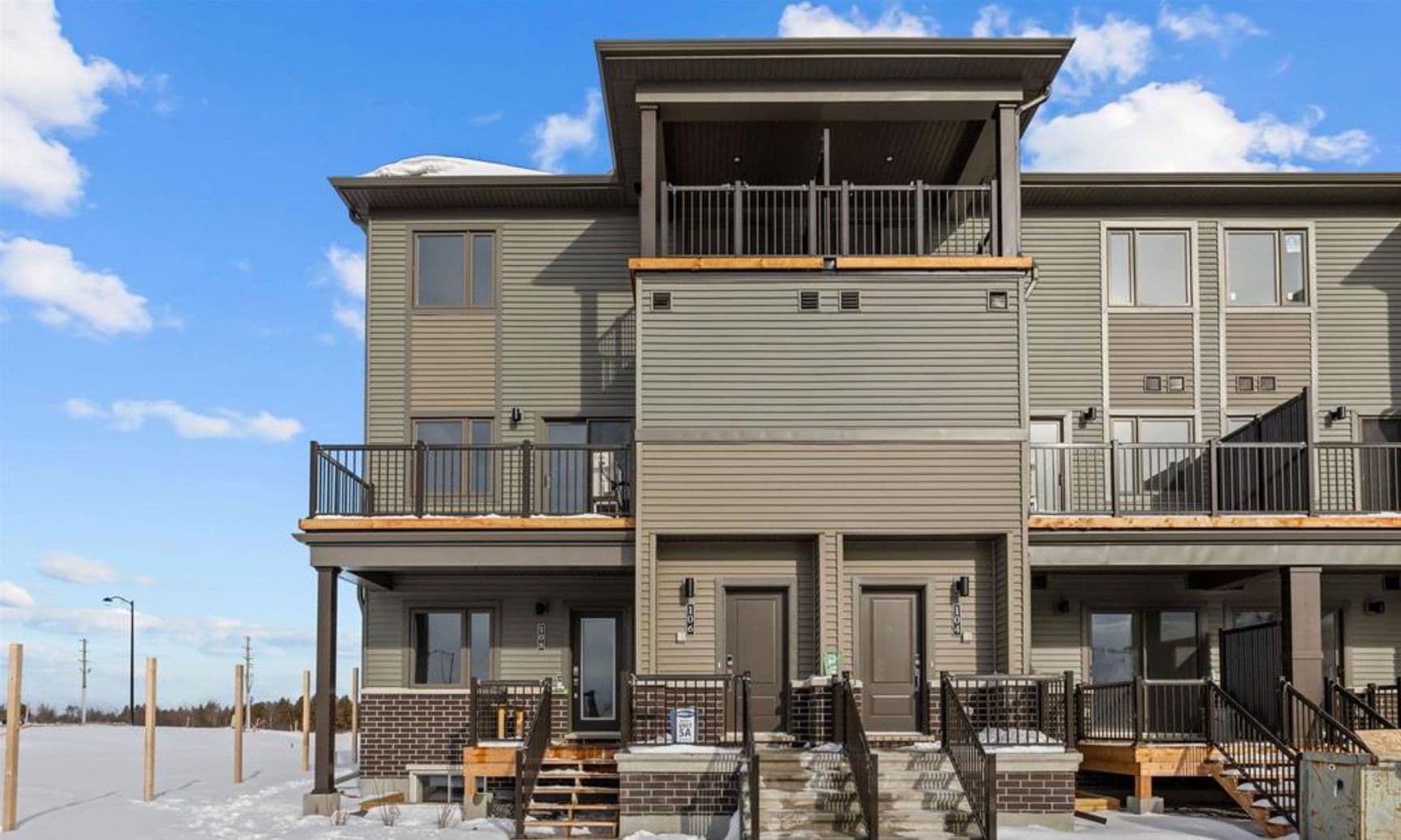 106 Parnian Private N, Barrhaven, ON K2J 7K5