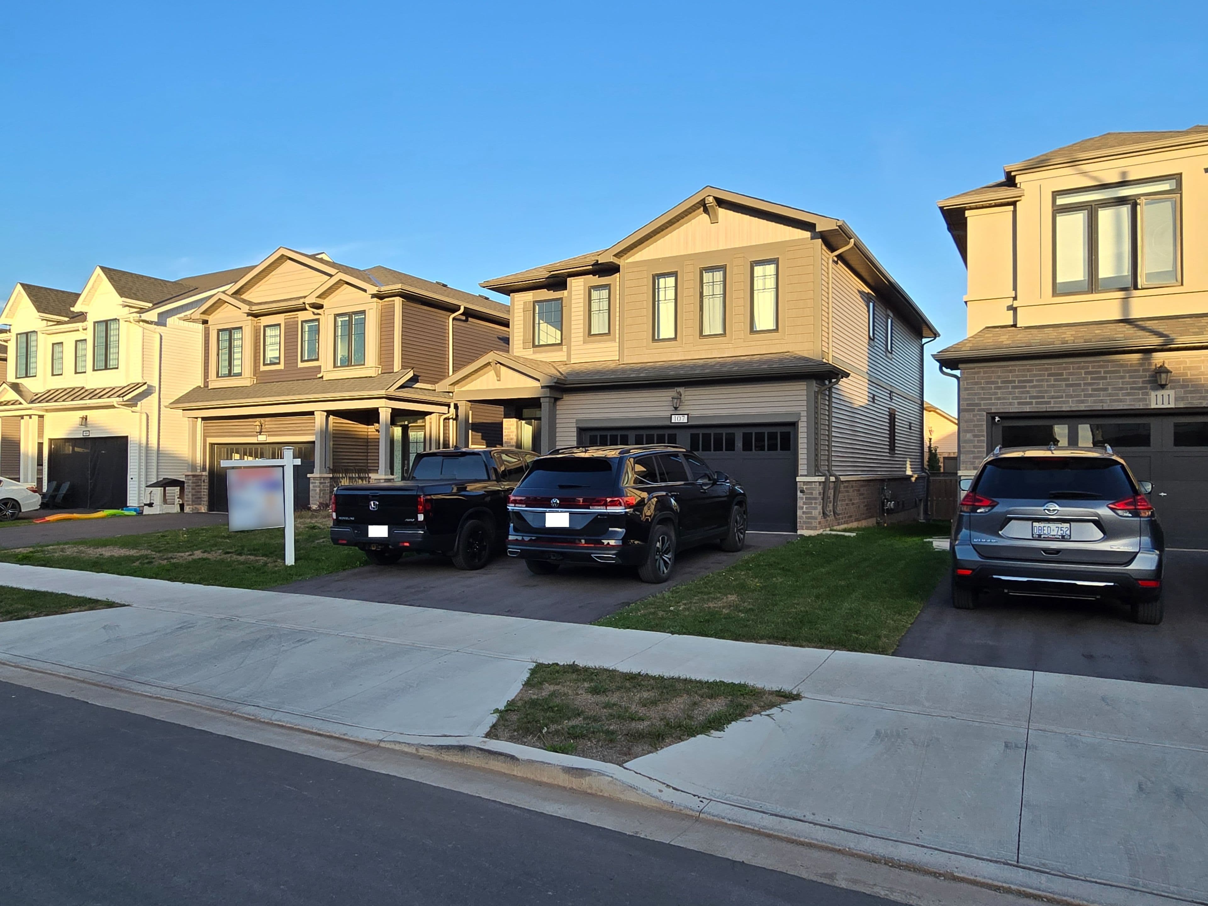 107 Starfire Crescent, Hamilton, ON L8E 0K9