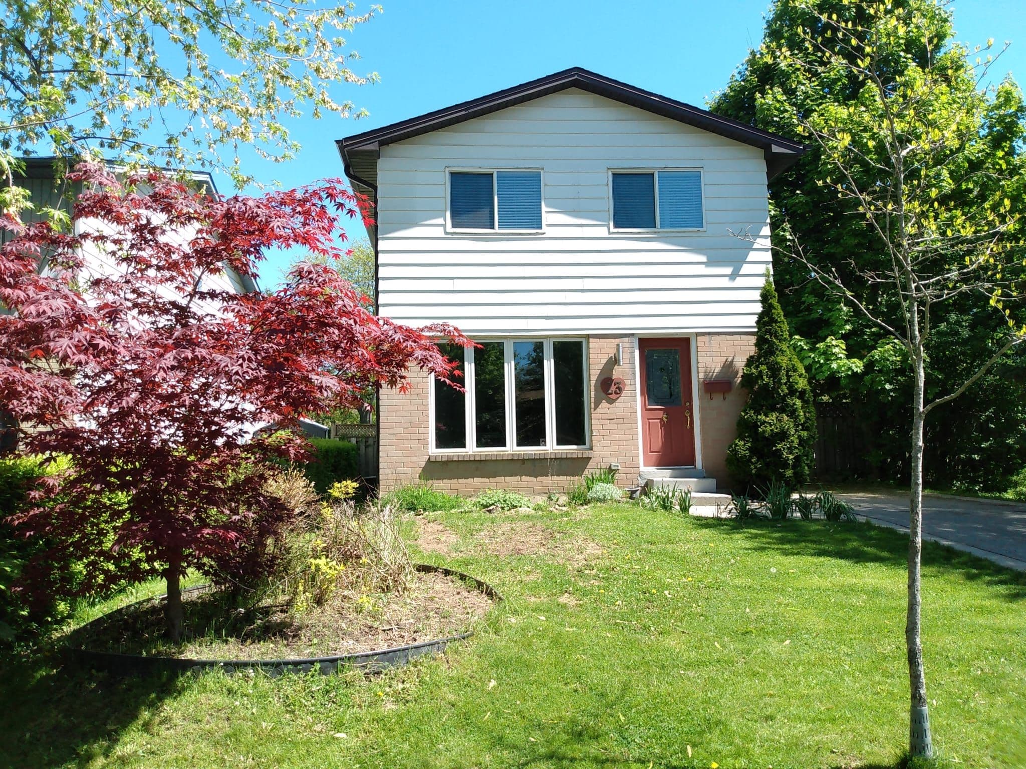 23 Heatherdale Place, Hamilton, ON L9C 6K7