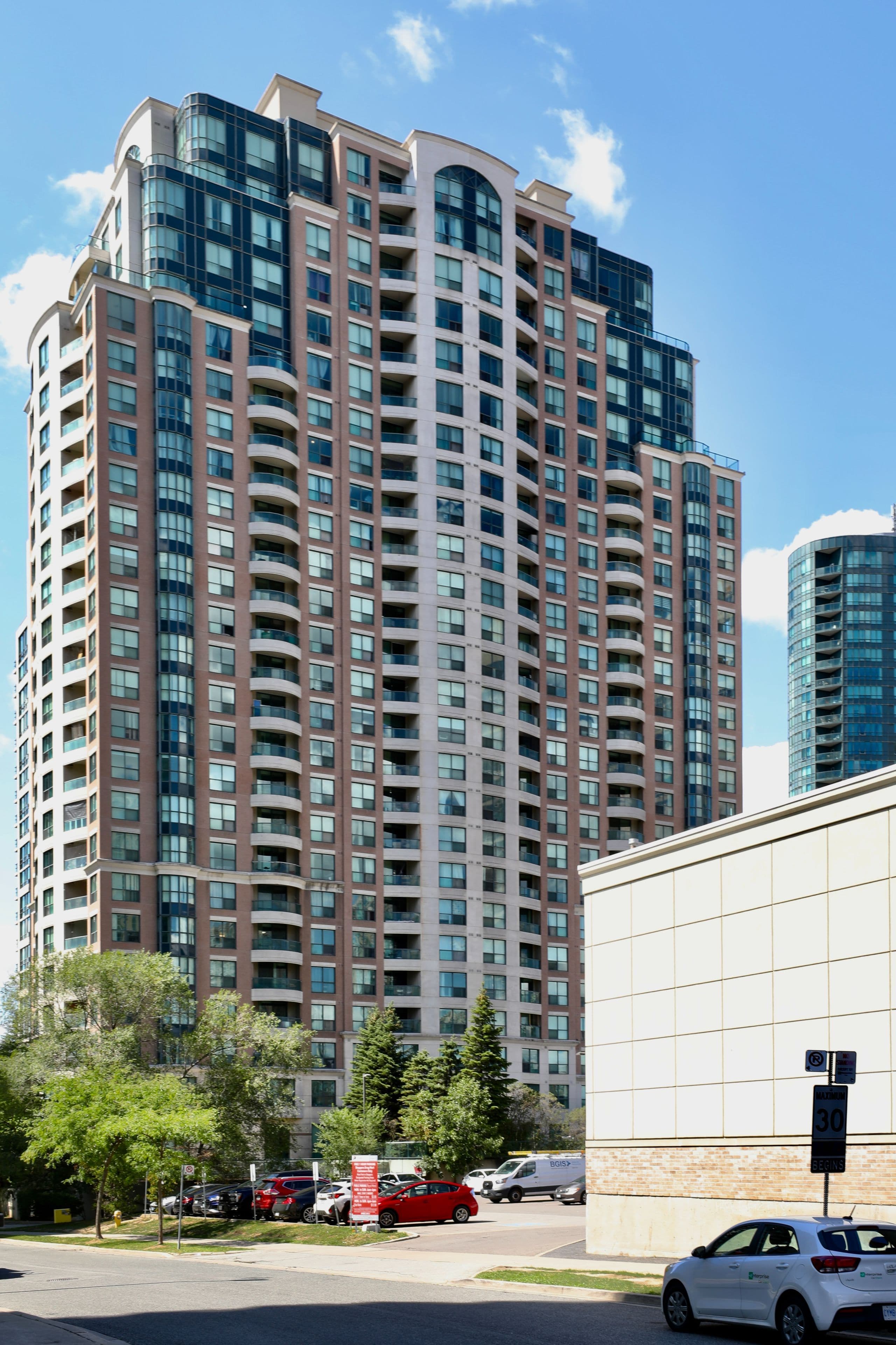 7 Lorraine Drive 1116, Toronto C07, ON M2N 7H2