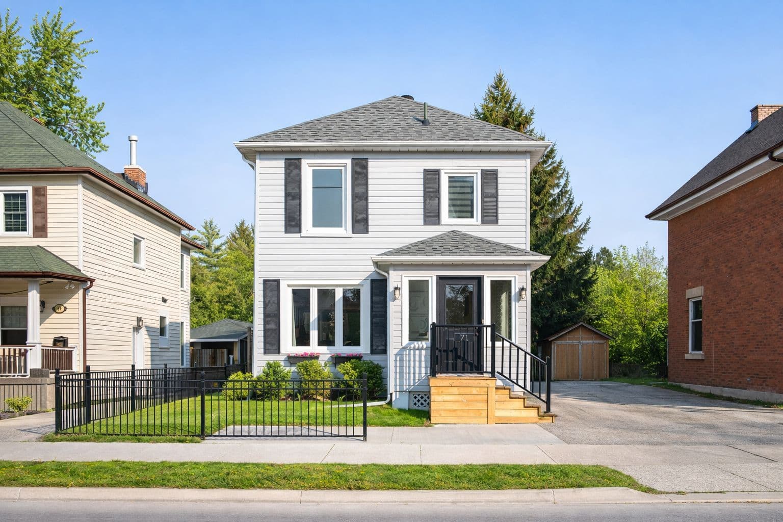 71 English Street, Brampton, ON L6X 1L5