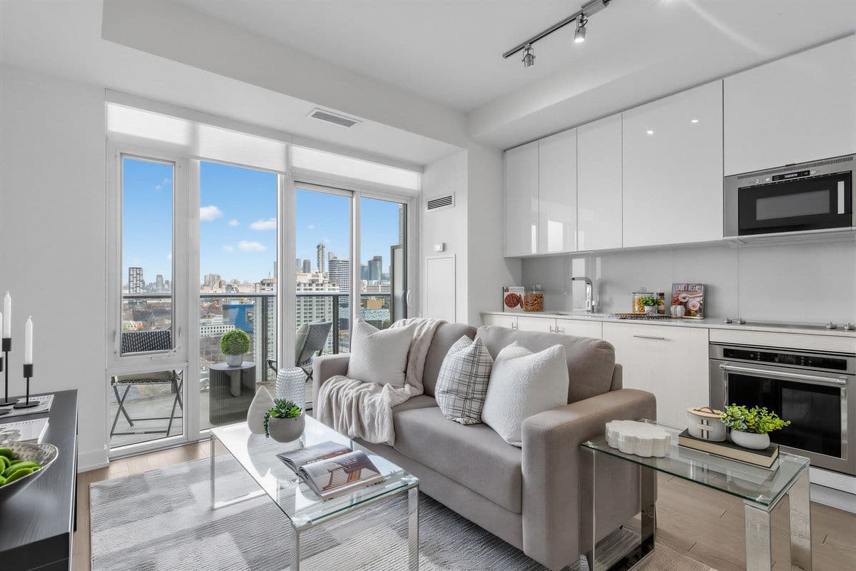 330 Richmond Street W 2508, Toronto C01, ON M5V 1X2