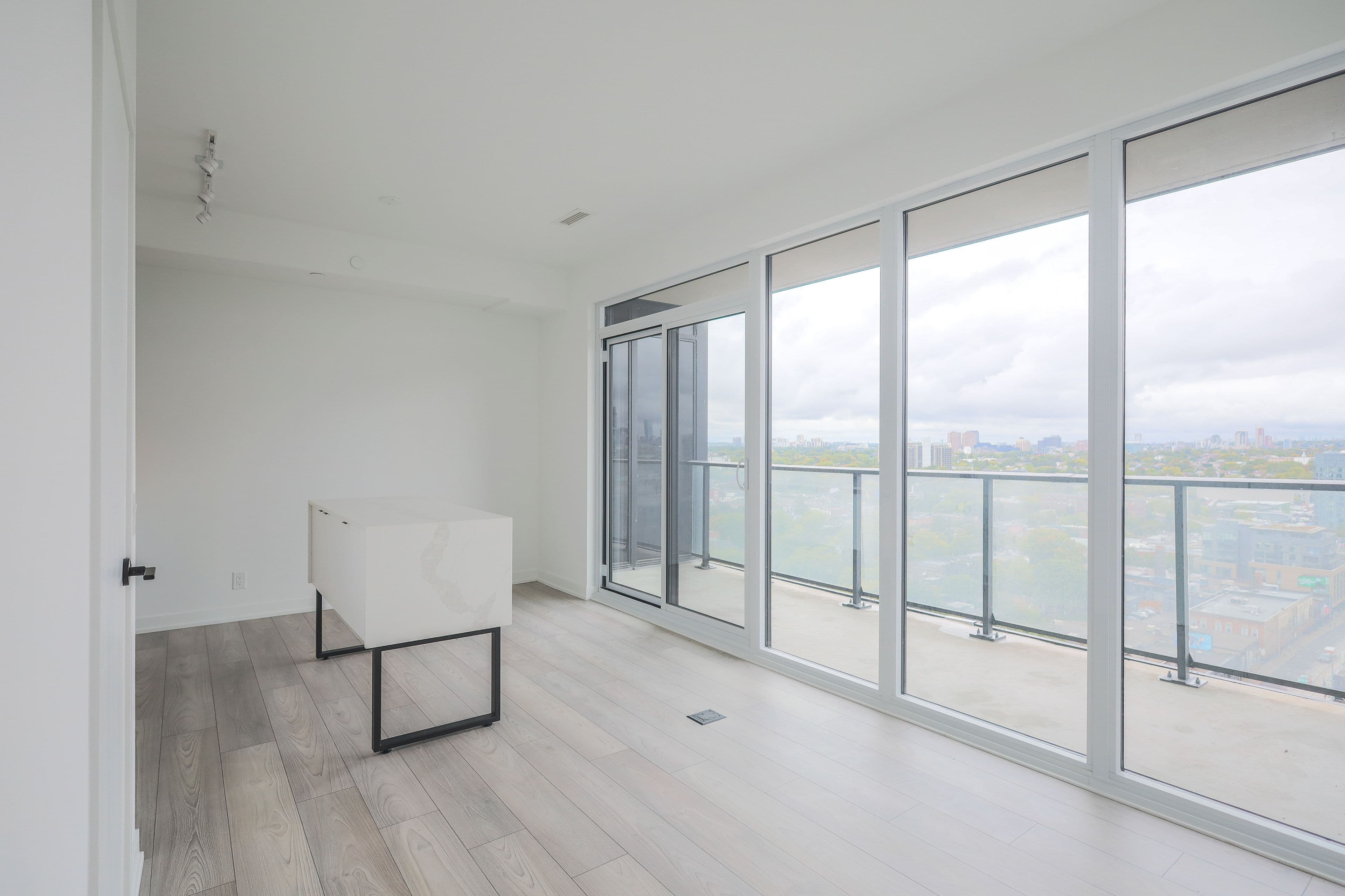 285 Dufferin Street 1508, Toronto W01, ON M6K 1E6