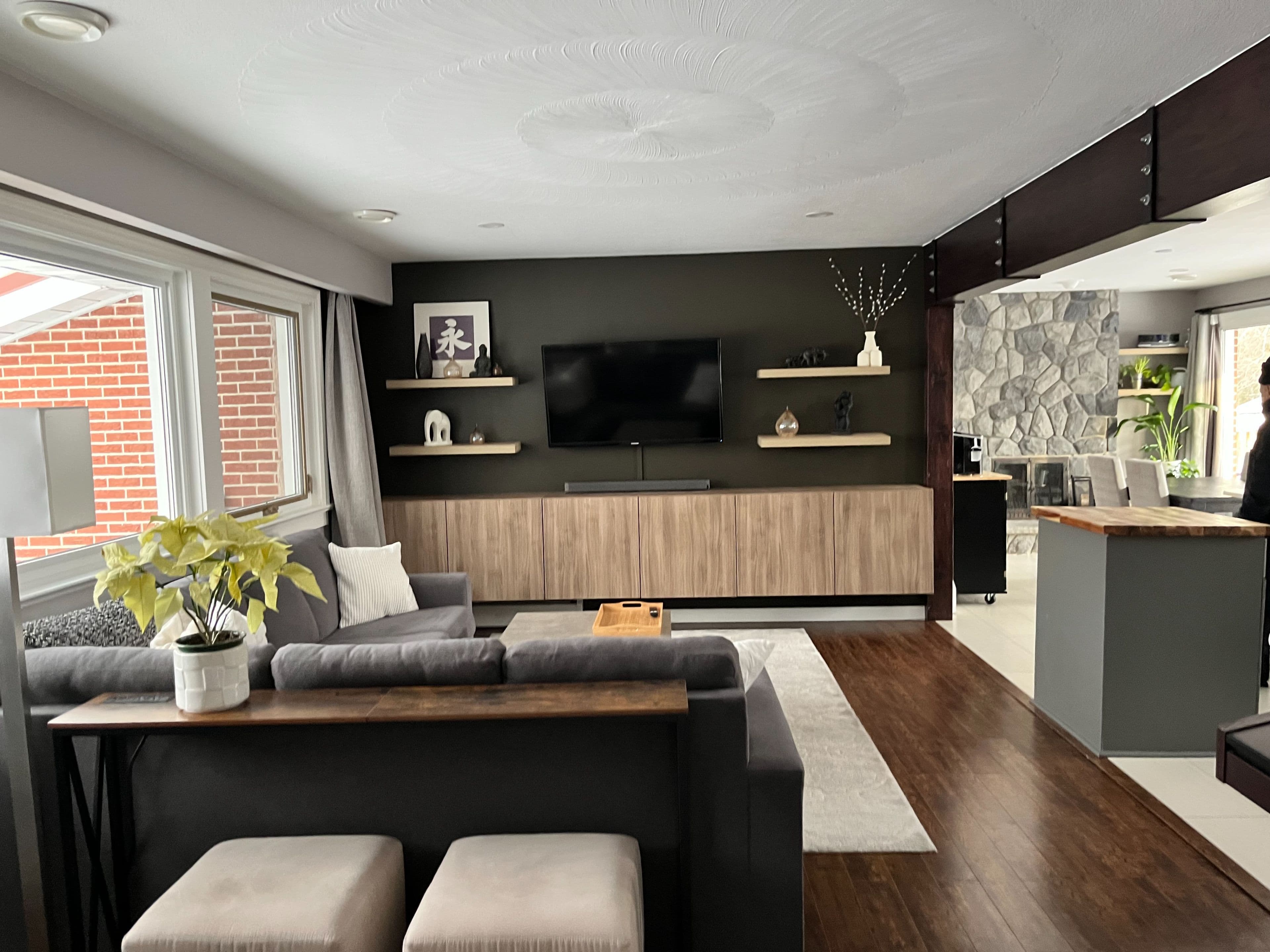 595 Big Bay Point Road E, Barrie, ON L4N 3Z9