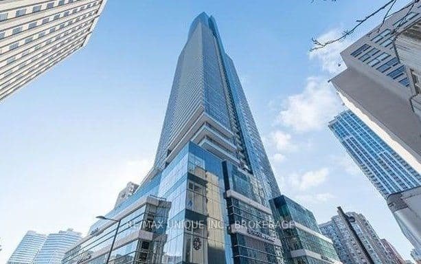 386 Yonge Street 3807, Toronto C01, ON M5B 0A5