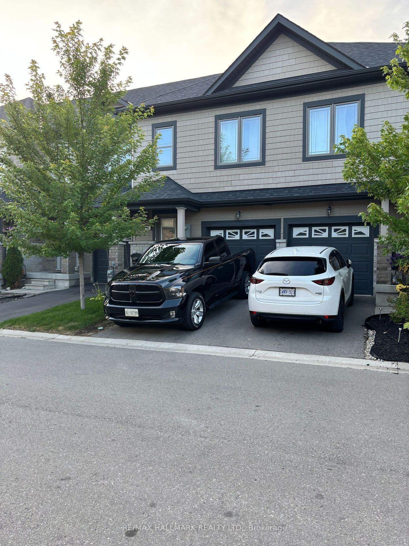 32 Deneb Road, Barrie, ON L4M 0K6