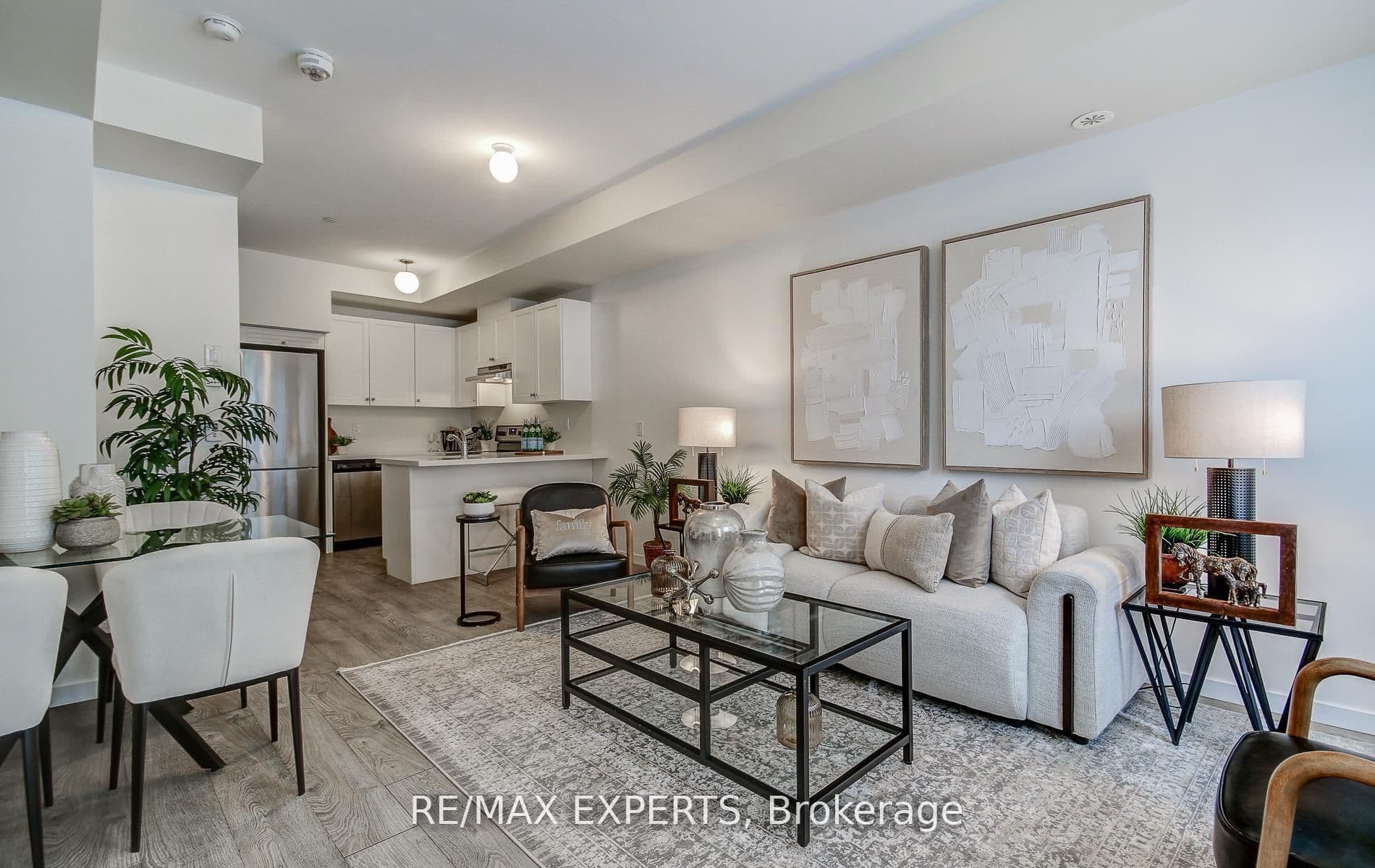 300 Alex Gardner Circle 61, Aurora, ON L4G 1N4