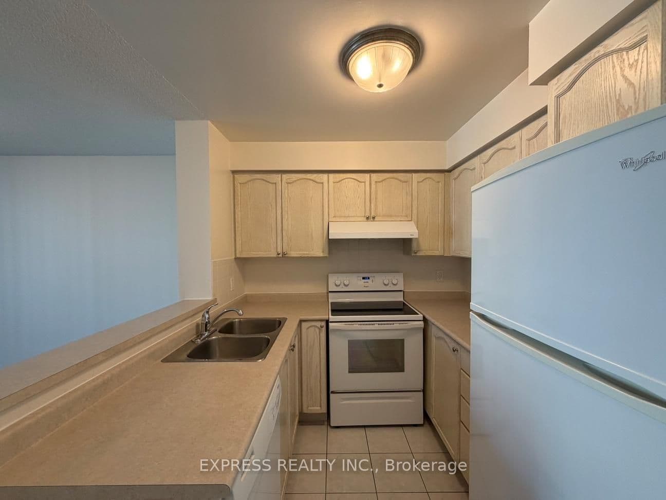 29 Pemberton Avenue 1106, Toronto C14, ON M2M 4L5