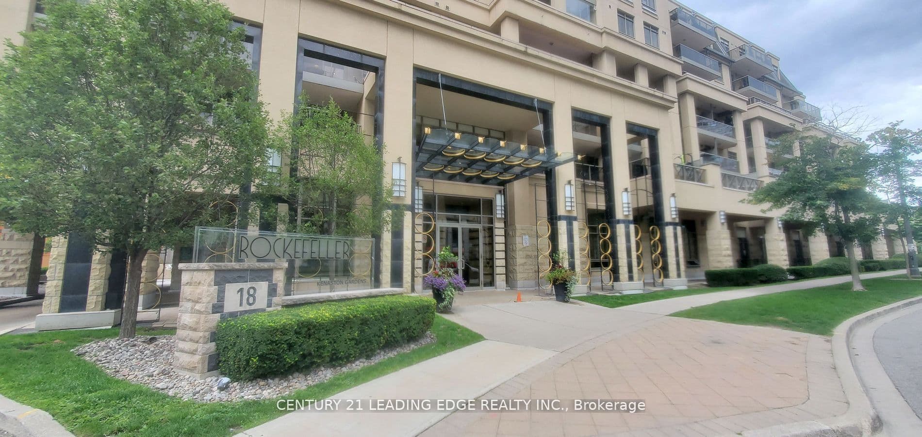 18 Kenaston Gardens 212, Toronto C15, ON M2K 1G8