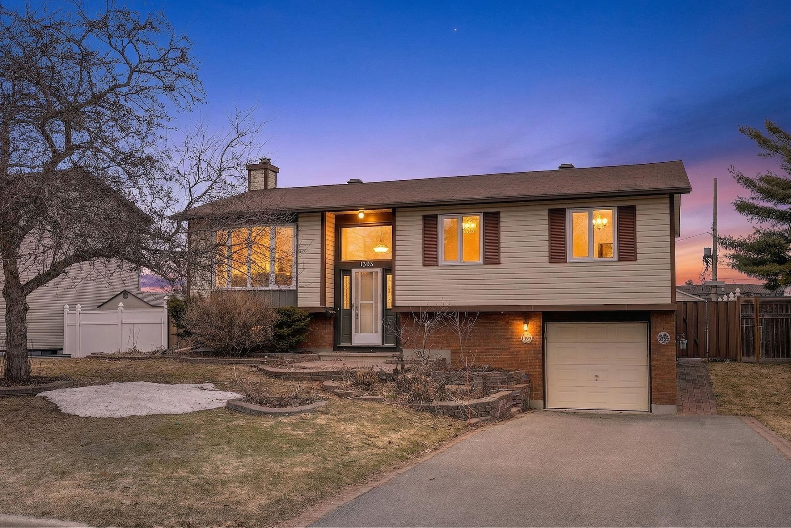 1595 Schouten Drive, Orleans - Cumberland and Area, ON K1E 2H9