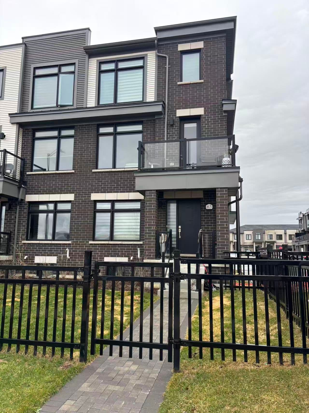 63 Sorbara Way, Whitby, ON L1M 0M4