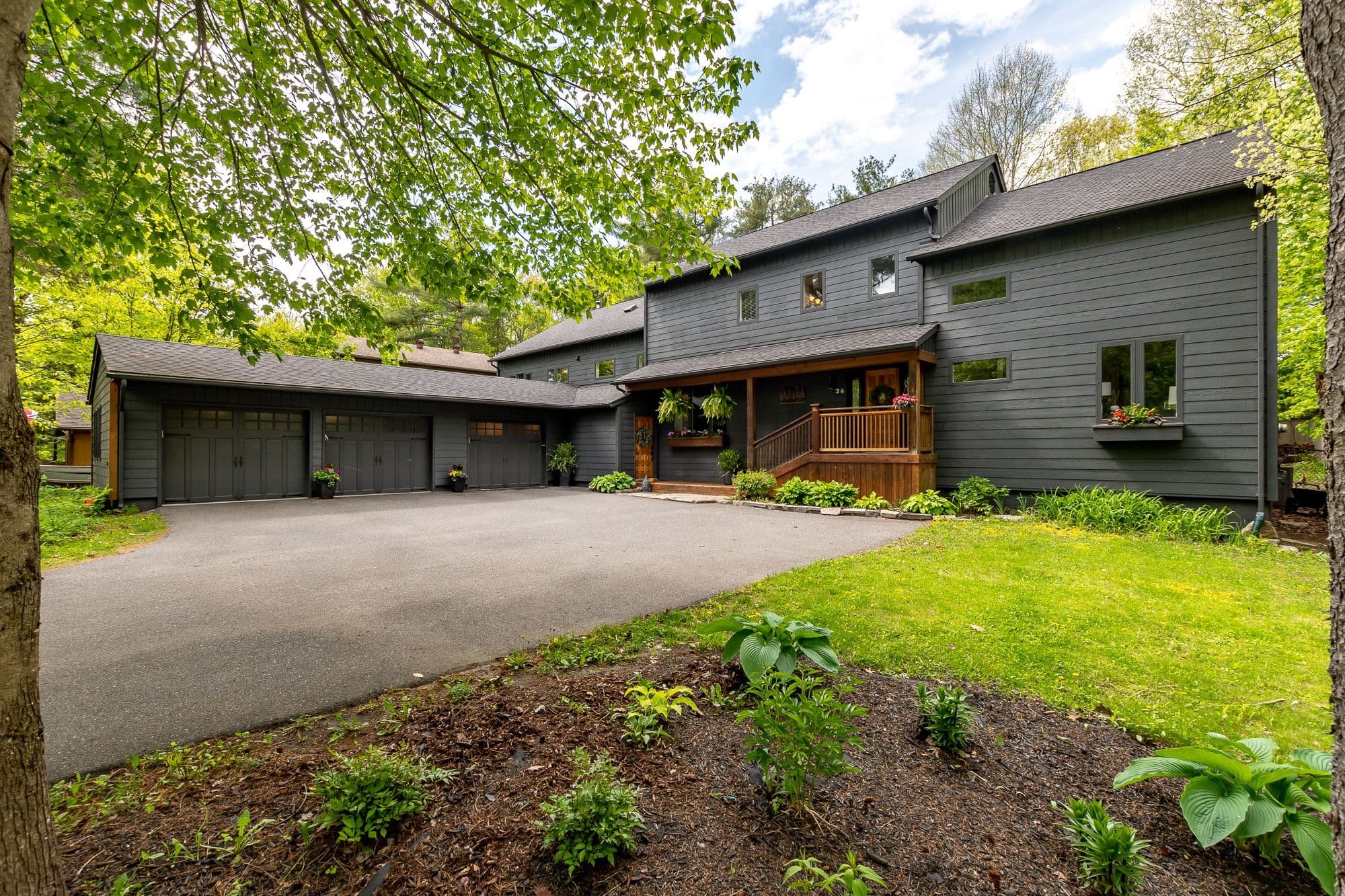 24 Brian Road, Bracebridge, ON P1L 1A5