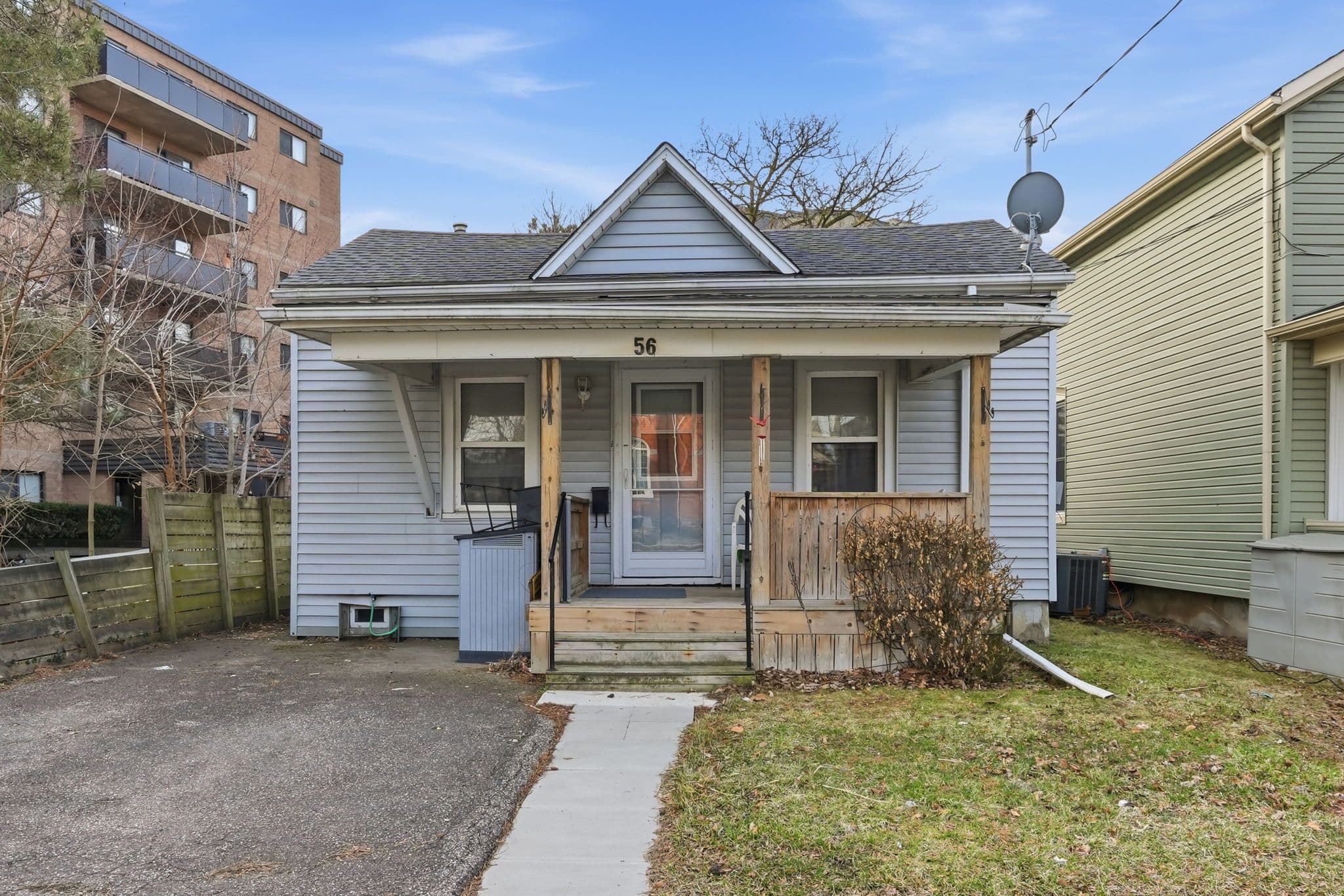 56 Welland Avenue, St. Catharines, ON L2R 2M5