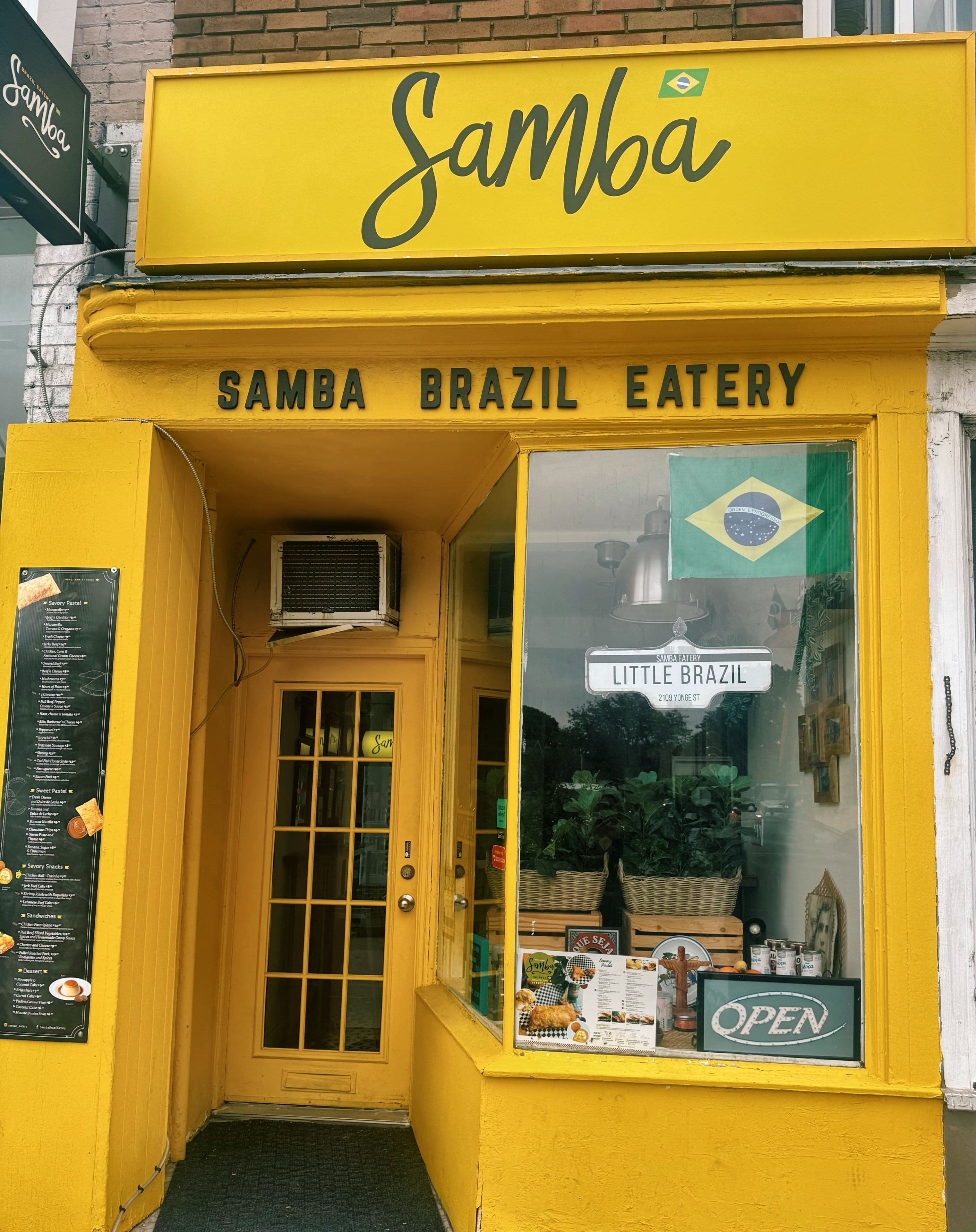 2109 Yonge Street, Toronto C03, ON M4S 2A4