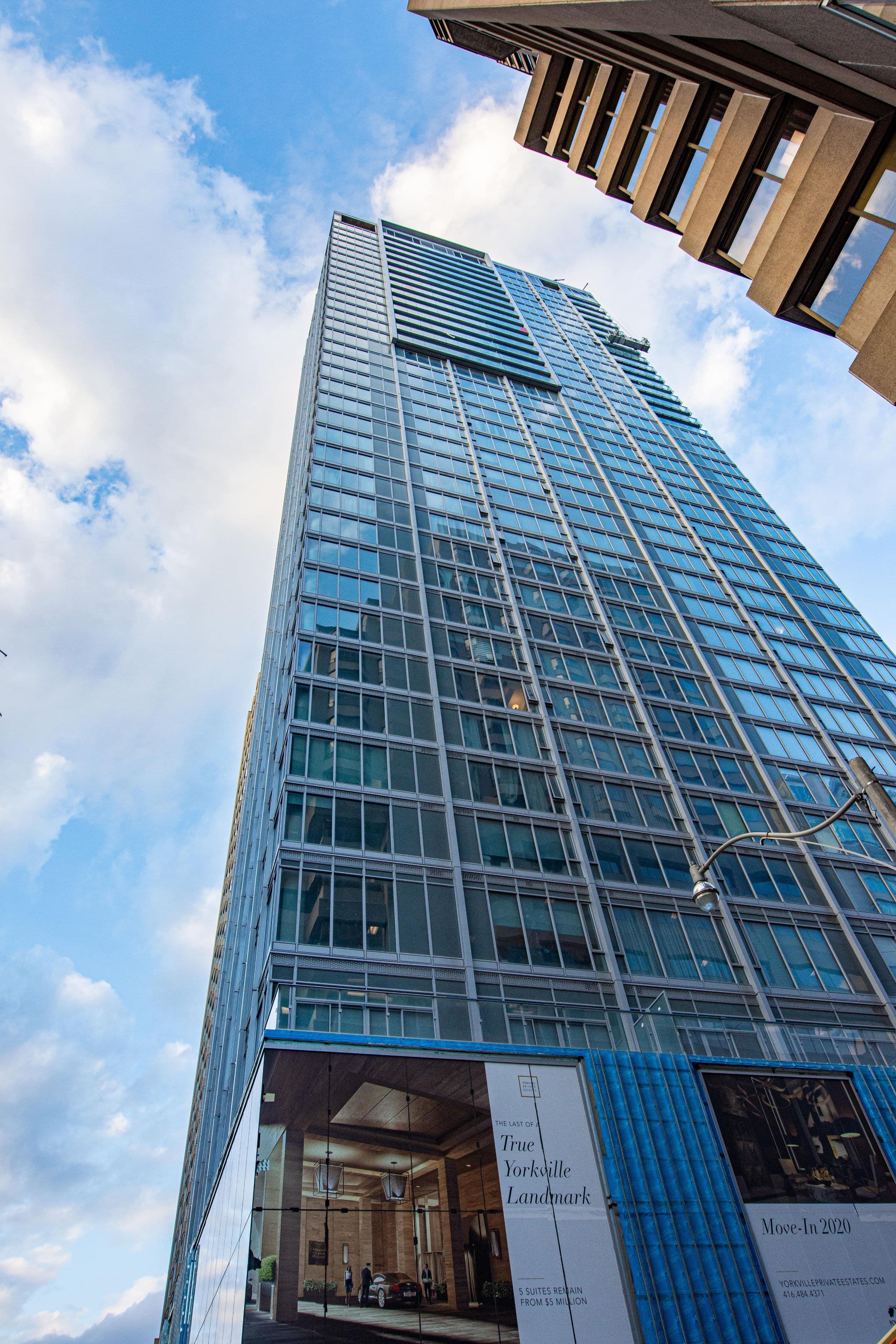 200 Cumberland Street 2801, Toronto C02, ON M5R 0B7