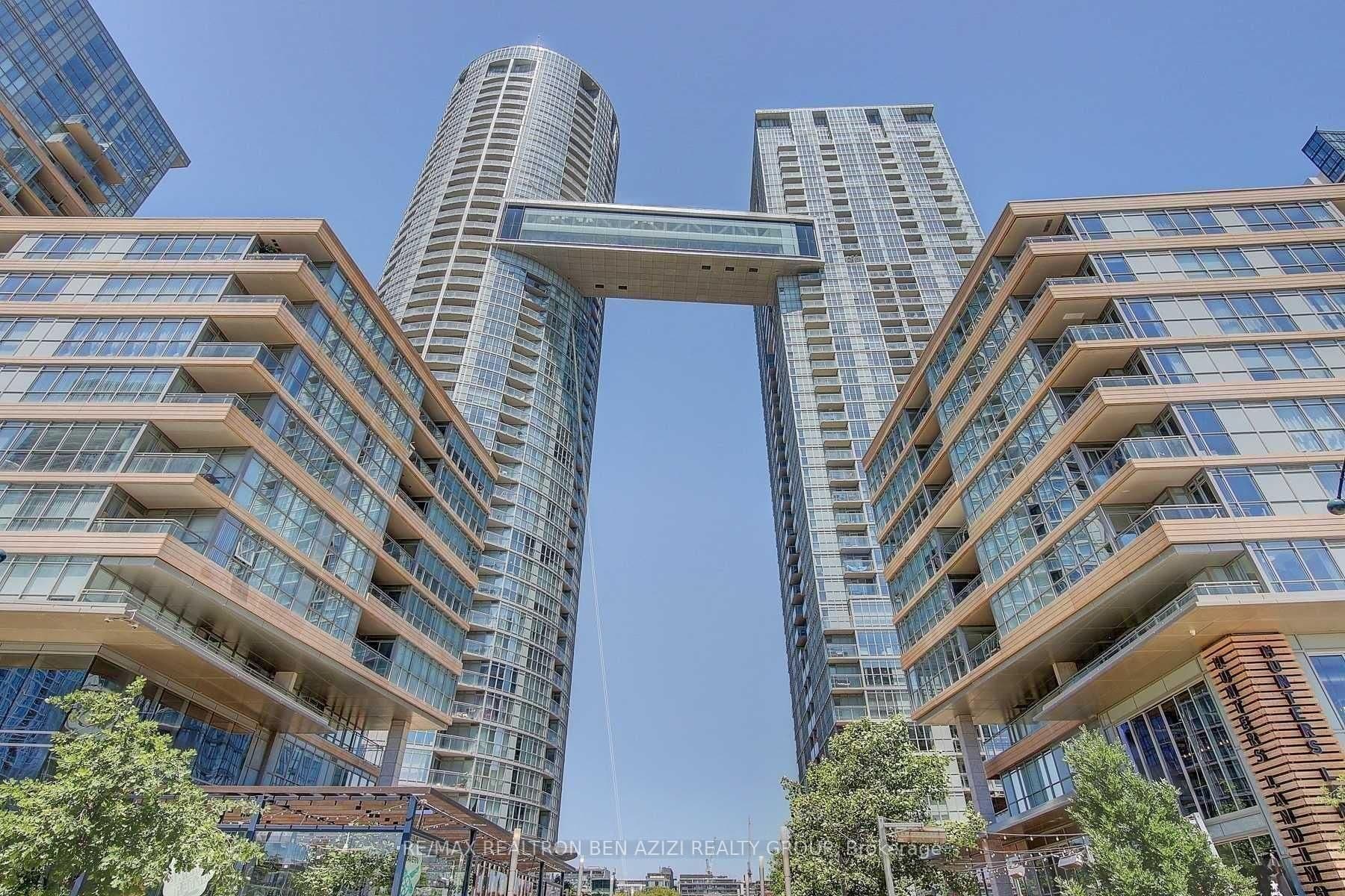 15 Iceboat Terrace 3912, Toronto C01, ON M5V 4A5