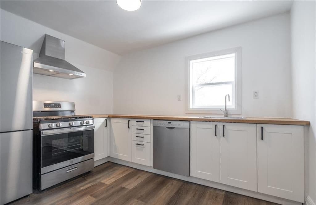 198 Sherman Avenue N 2, Hamilton, ON L8L 6M9